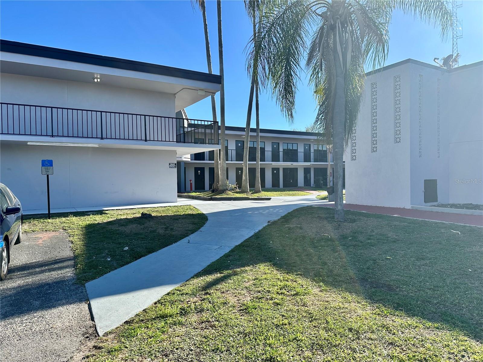ALLIANCE CONDO - Residential