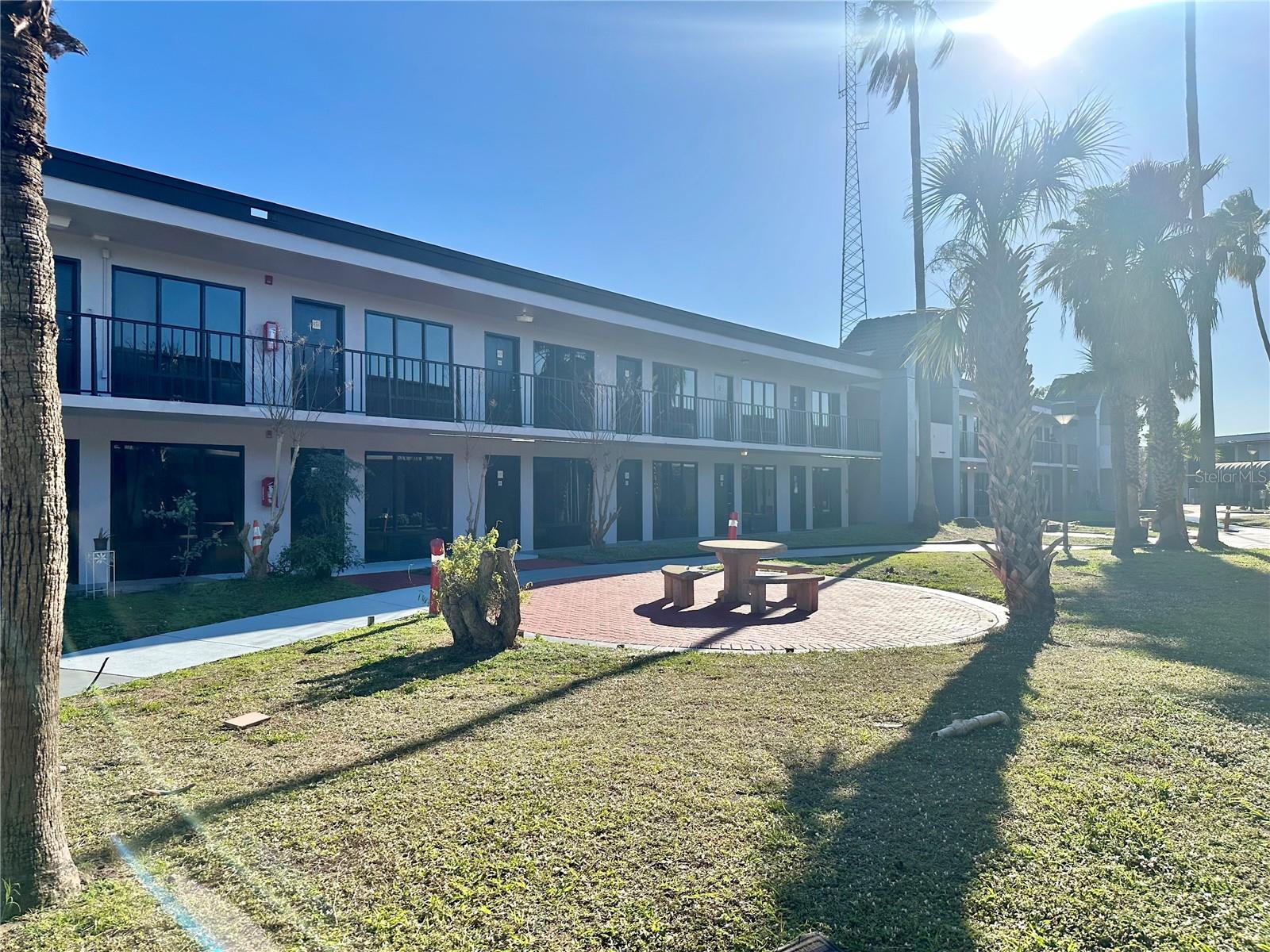 ALLIANCE CONDO - Residential