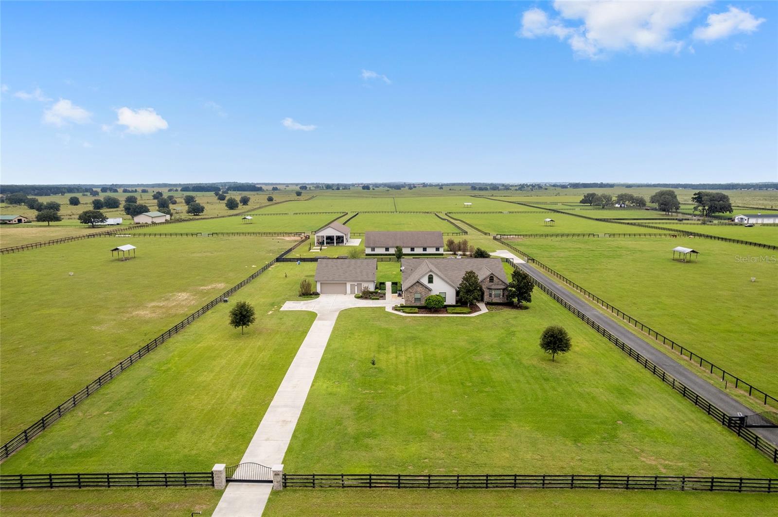 EMERALD MILE FARMS - Residential