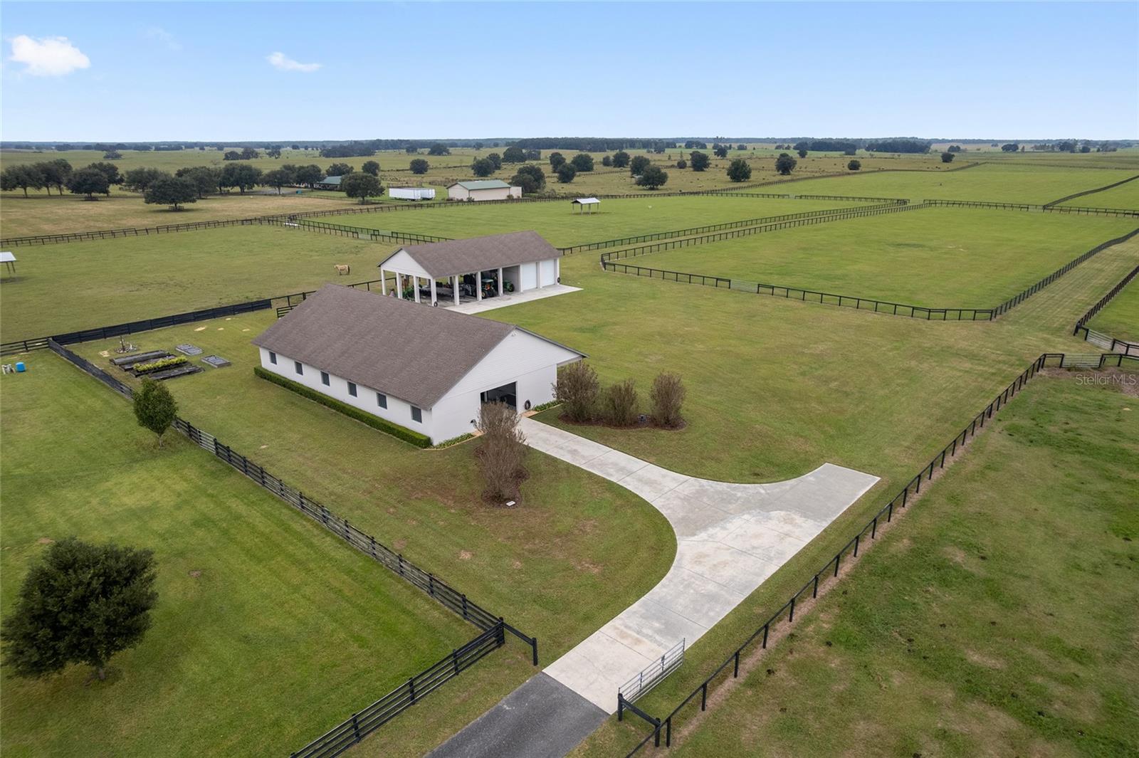 EMERALD MILE FARMS - Residential