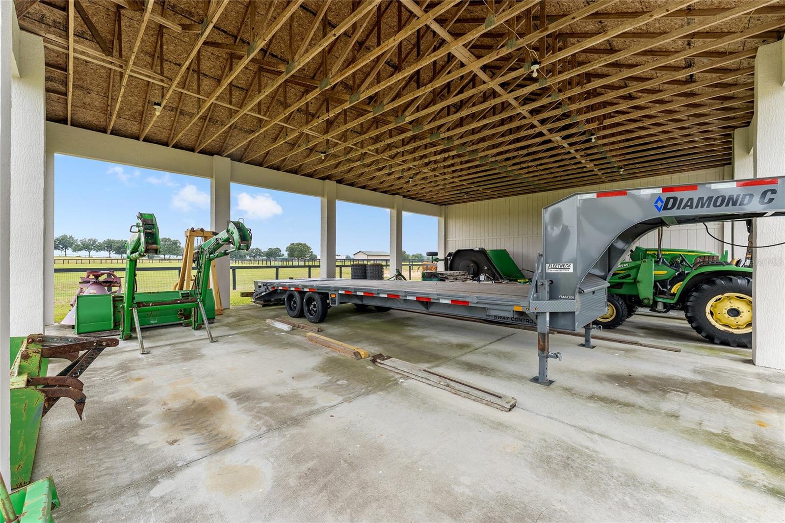 EMERALD MILE FARMS - Residential