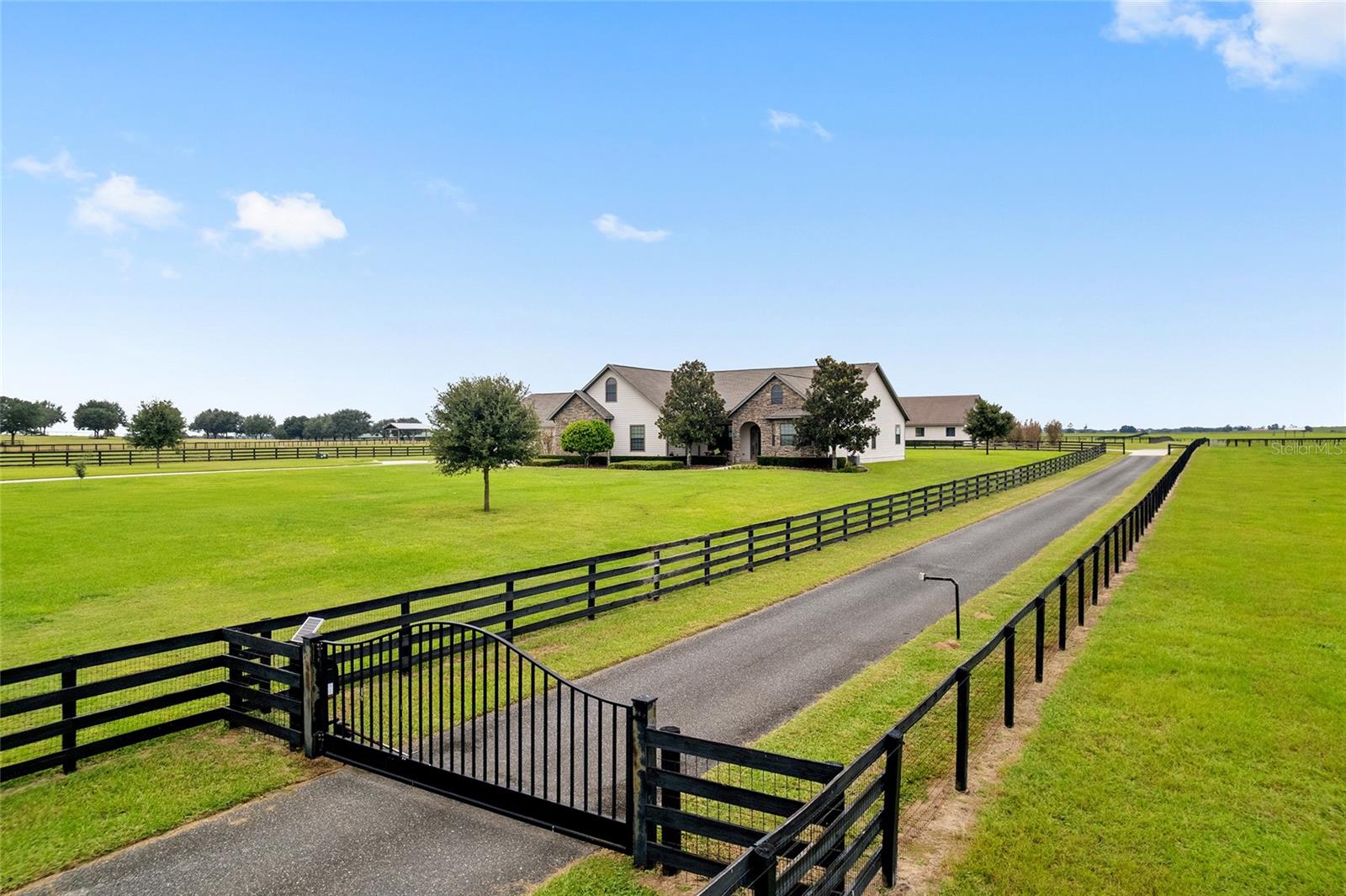 EMERALD MILE FARMS - Residential