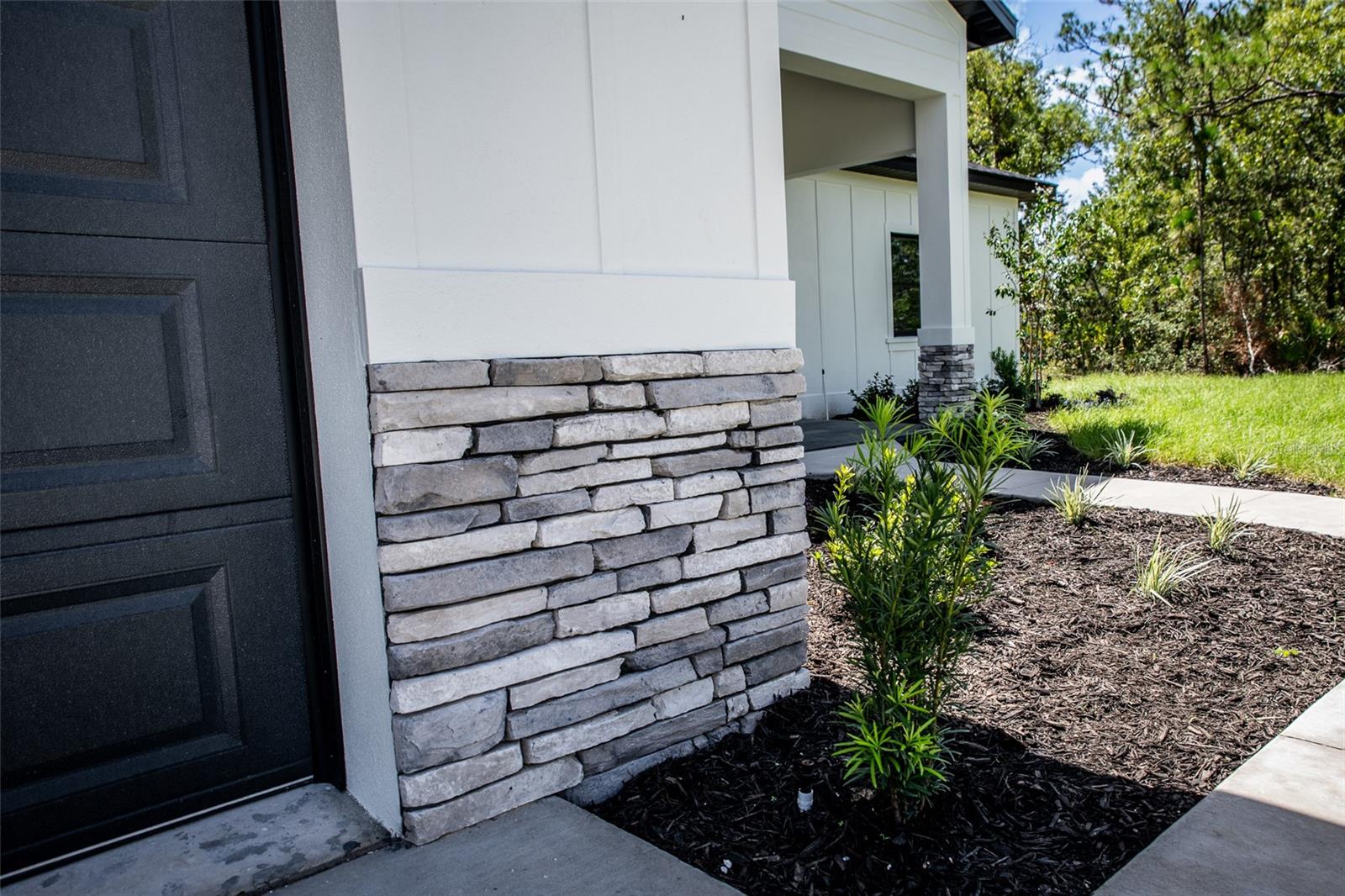 ROYAL HIGHLANDS - Residential
