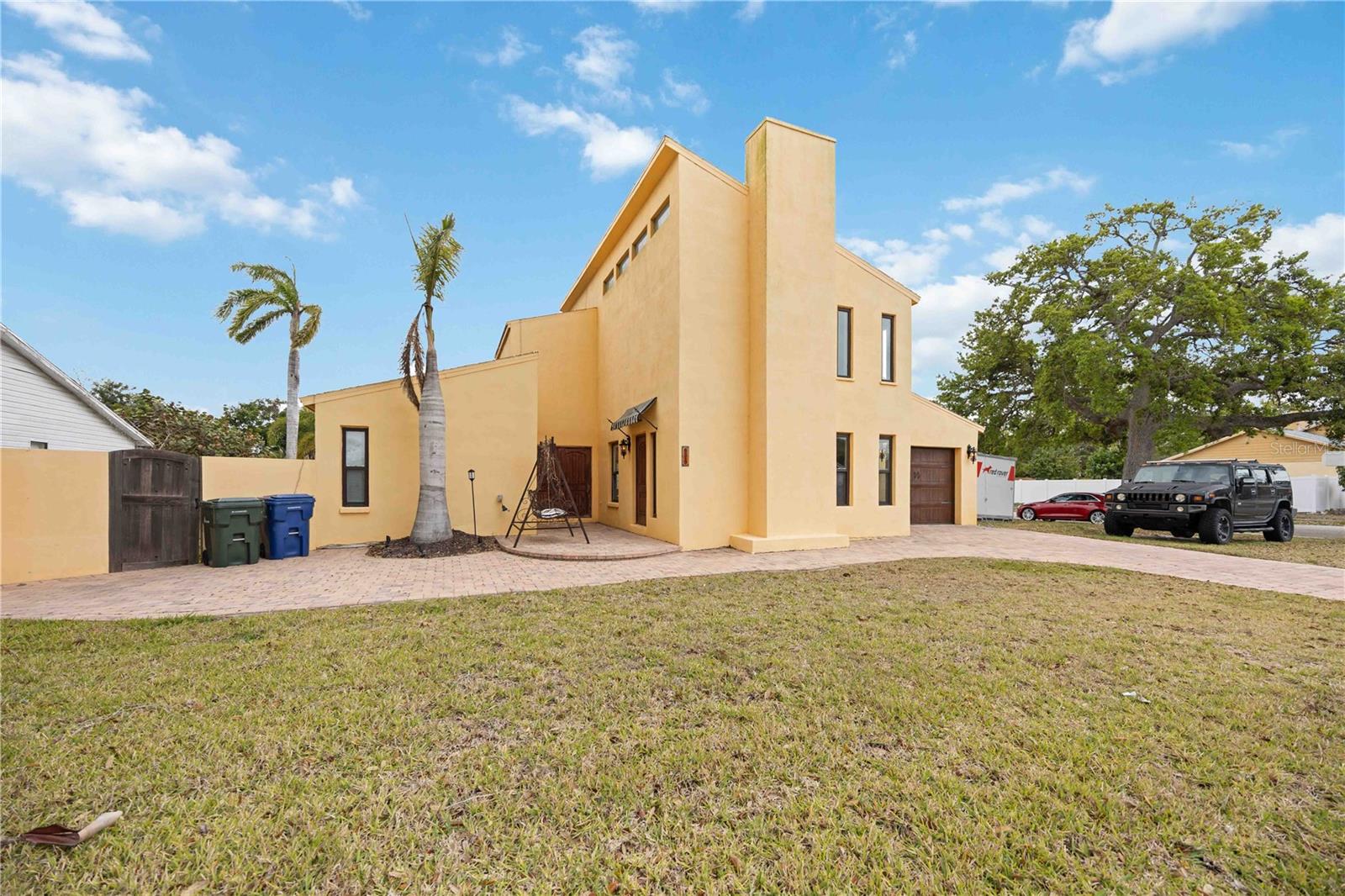 LAKE SARASOTA - Residential