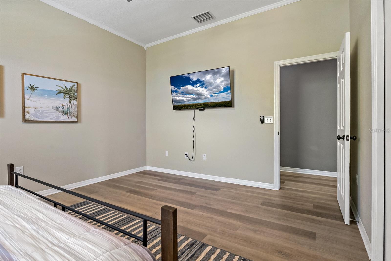 ORANGE HEIGHTS - Residential