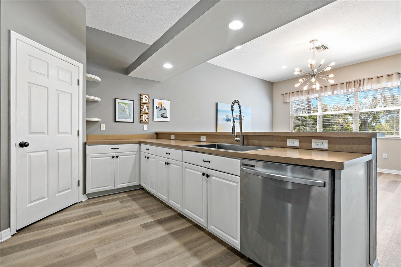 ORANGE HEIGHTS - Residential