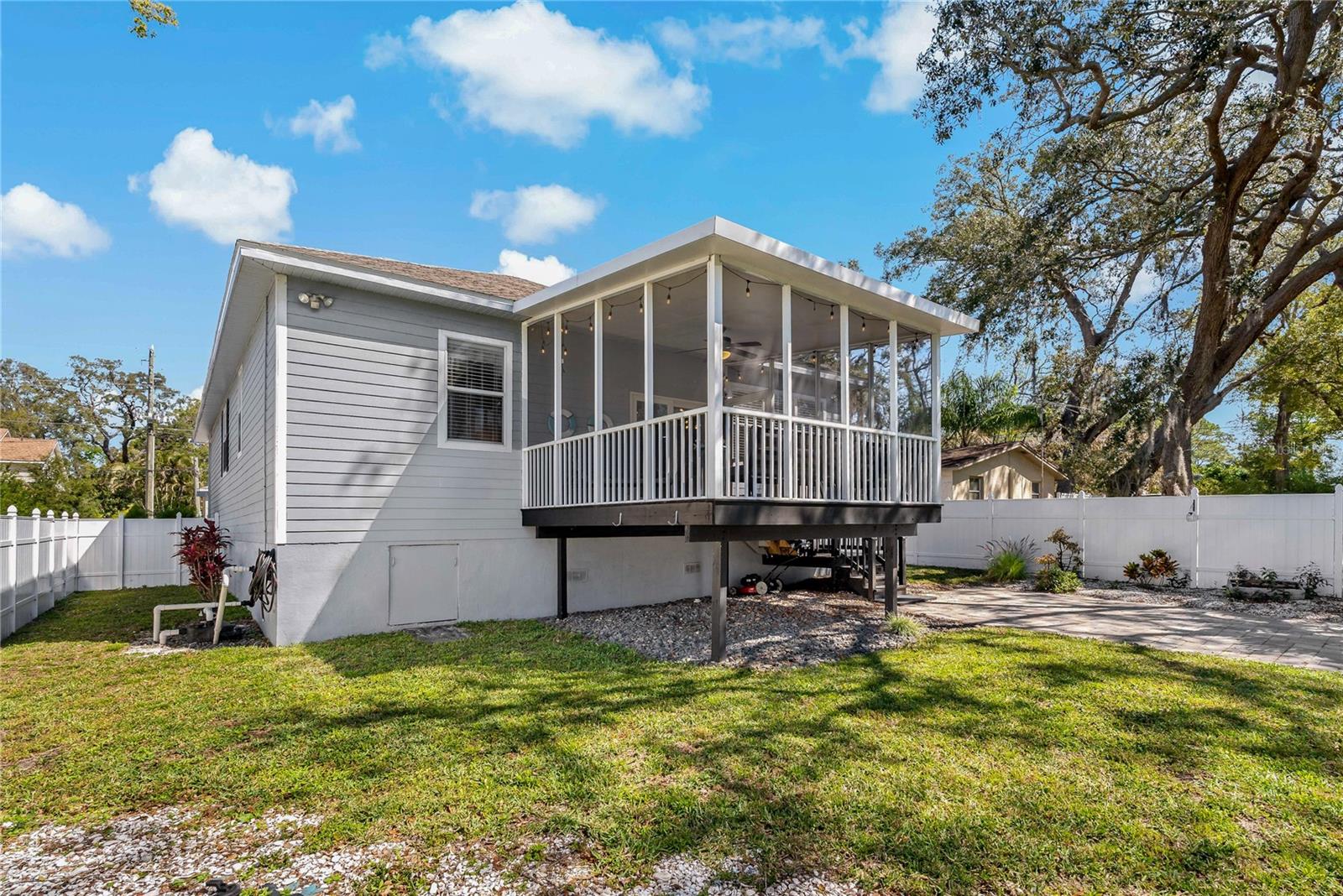 ORANGE HEIGHTS - Residential