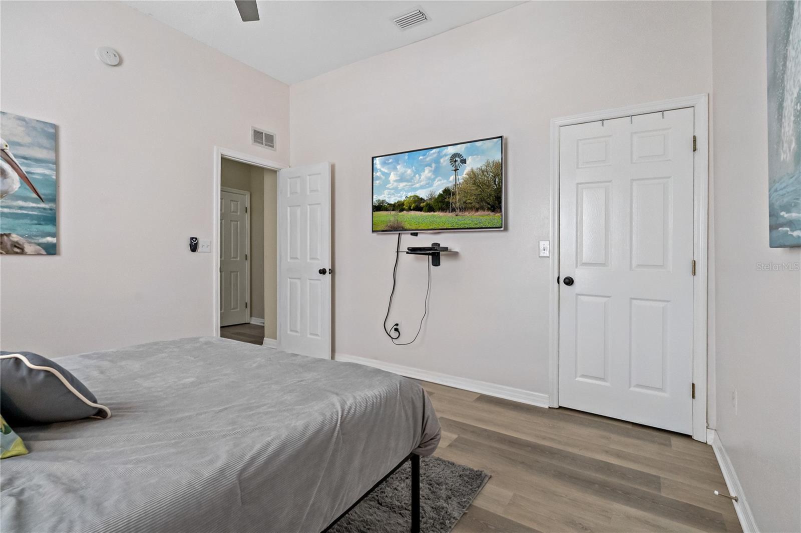 ORANGE HEIGHTS - Residential