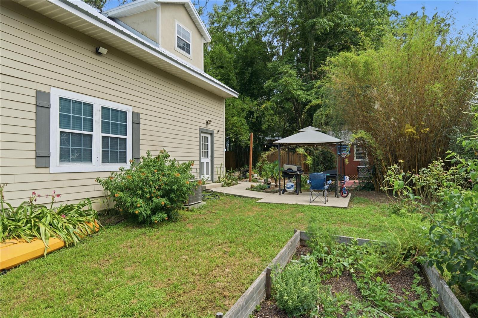 MAGNOLIA PLACE - Residential