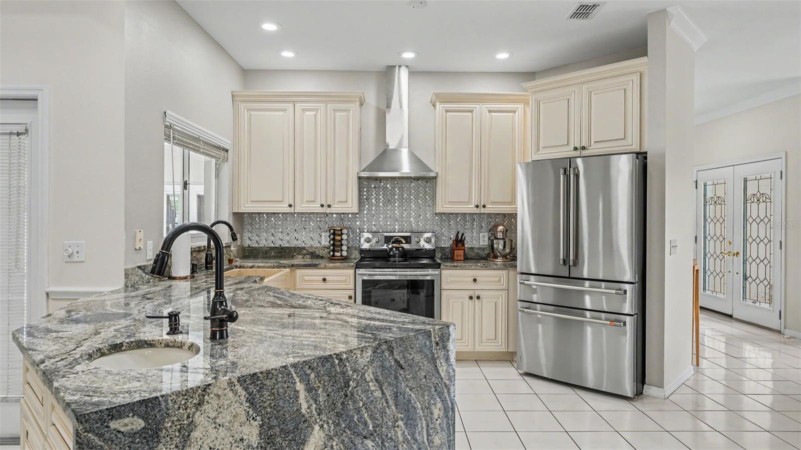 HIGHLANDS VISTA - Residential