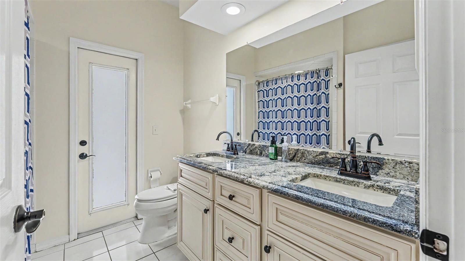 HIGHLANDS VISTA - Residential