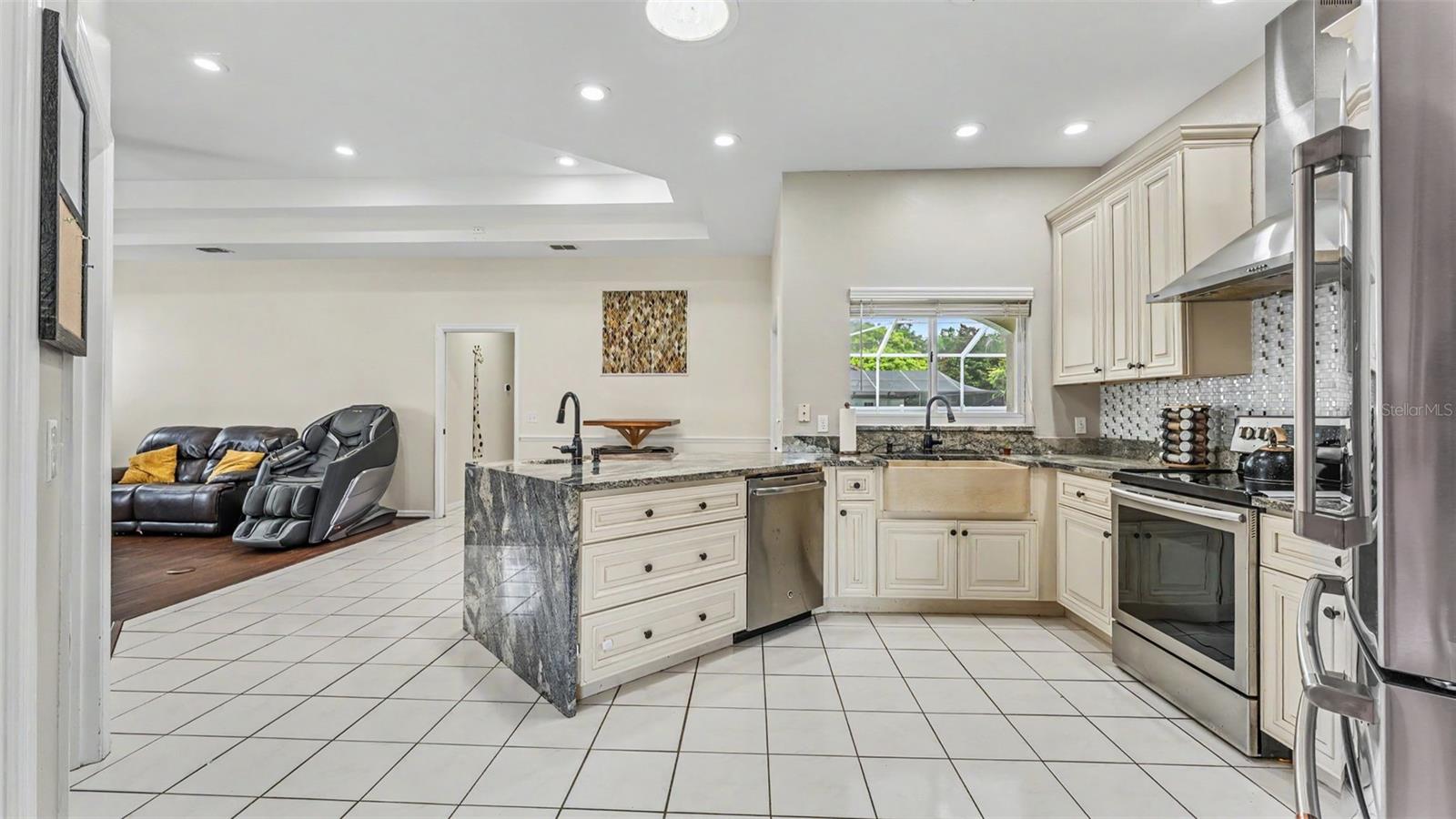 HIGHLANDS VISTA - Residential