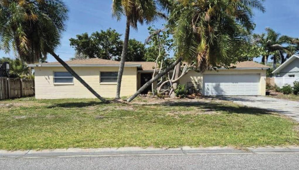 PASADENA ISLE - Residential