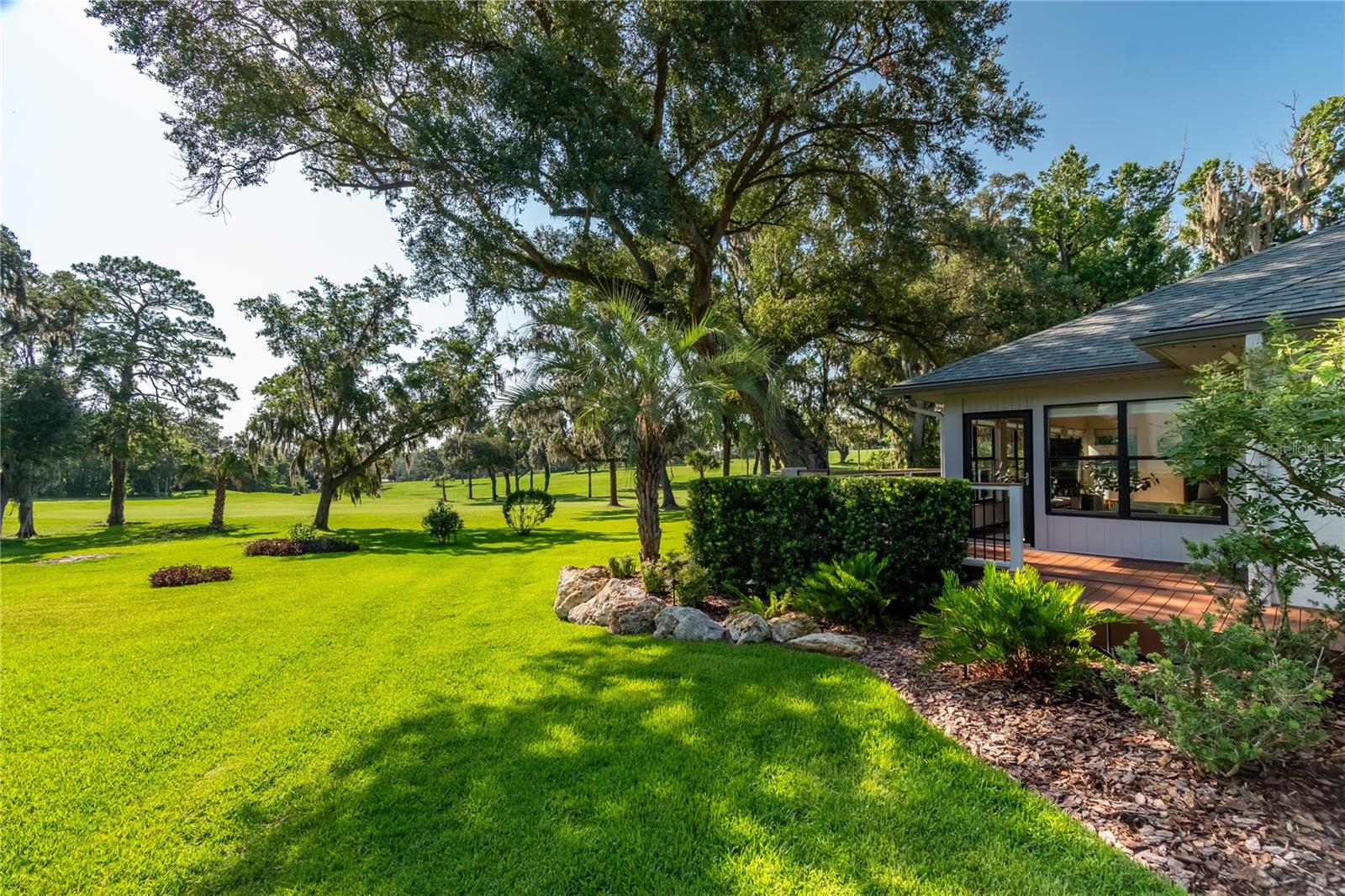 GOLDEN HILLS - Residential