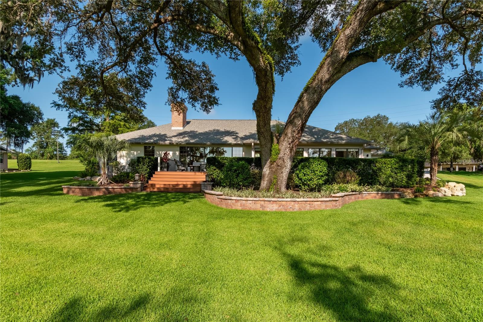 GOLDEN HILLS - Residential