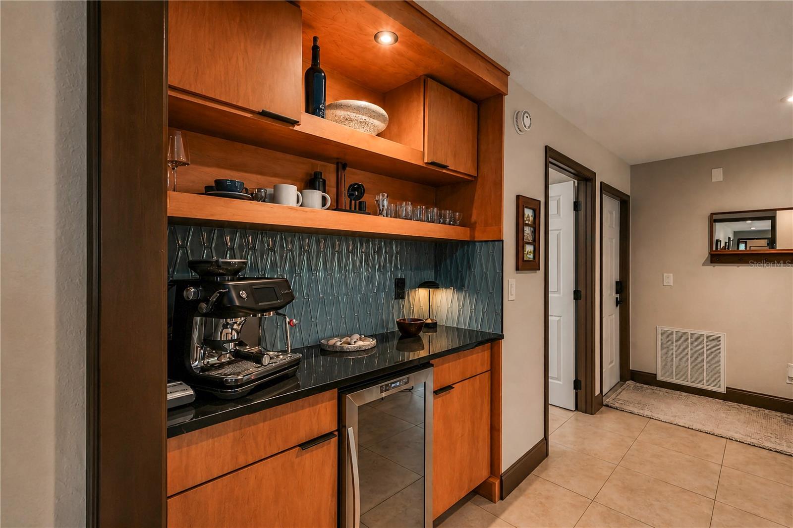 GOLDEN HILLS - Residential