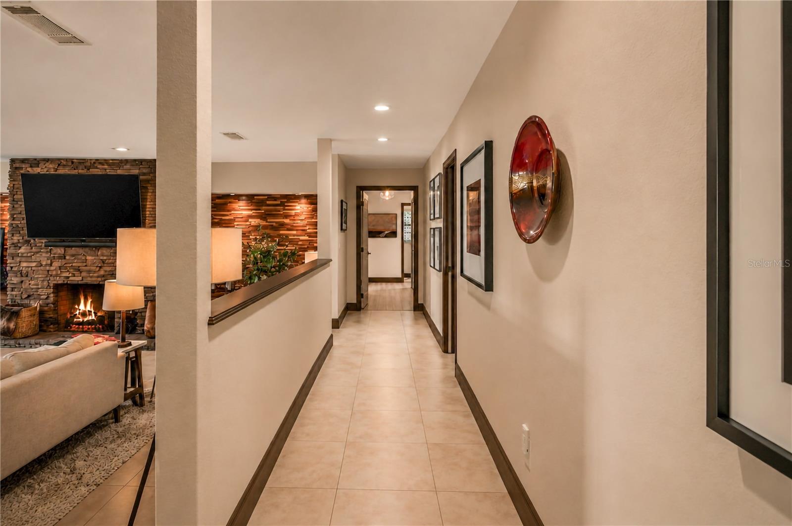 GOLDEN HILLS - Residential