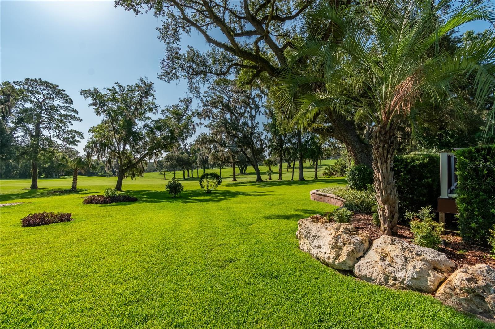 GOLDEN HILLS - Residential