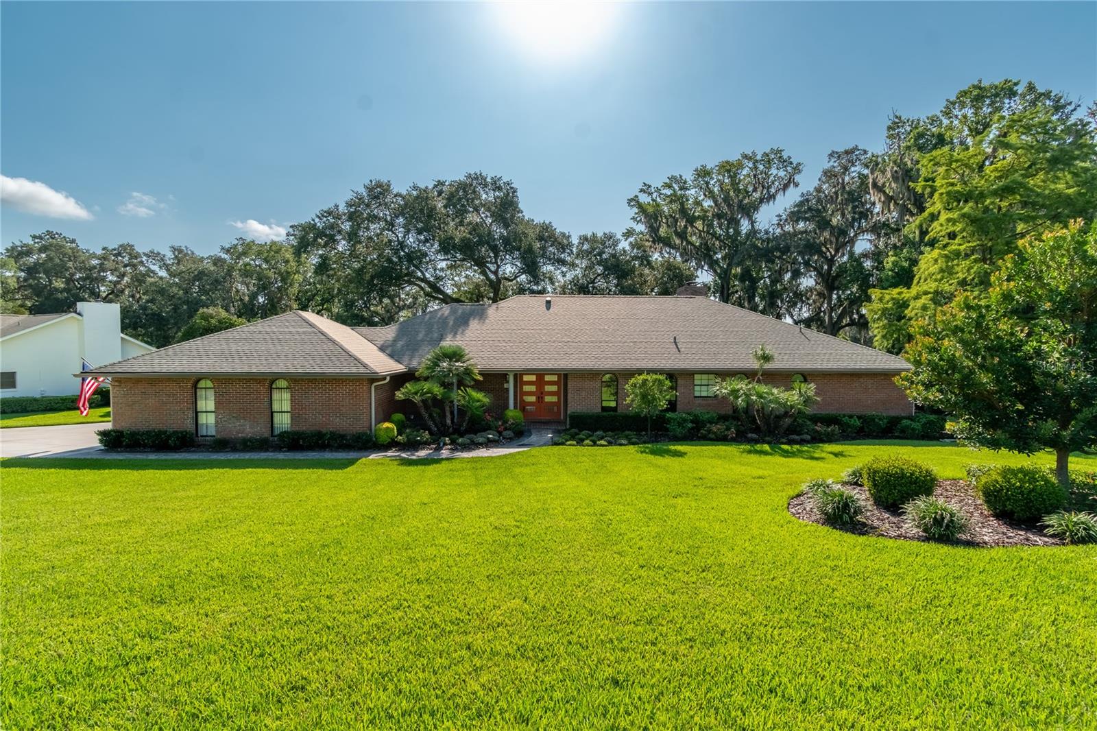 GOLDEN HILLS - Residential