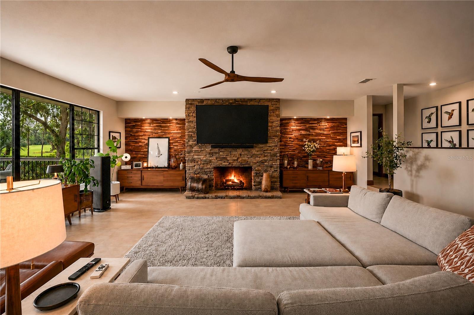 GOLDEN HILLS - Residential