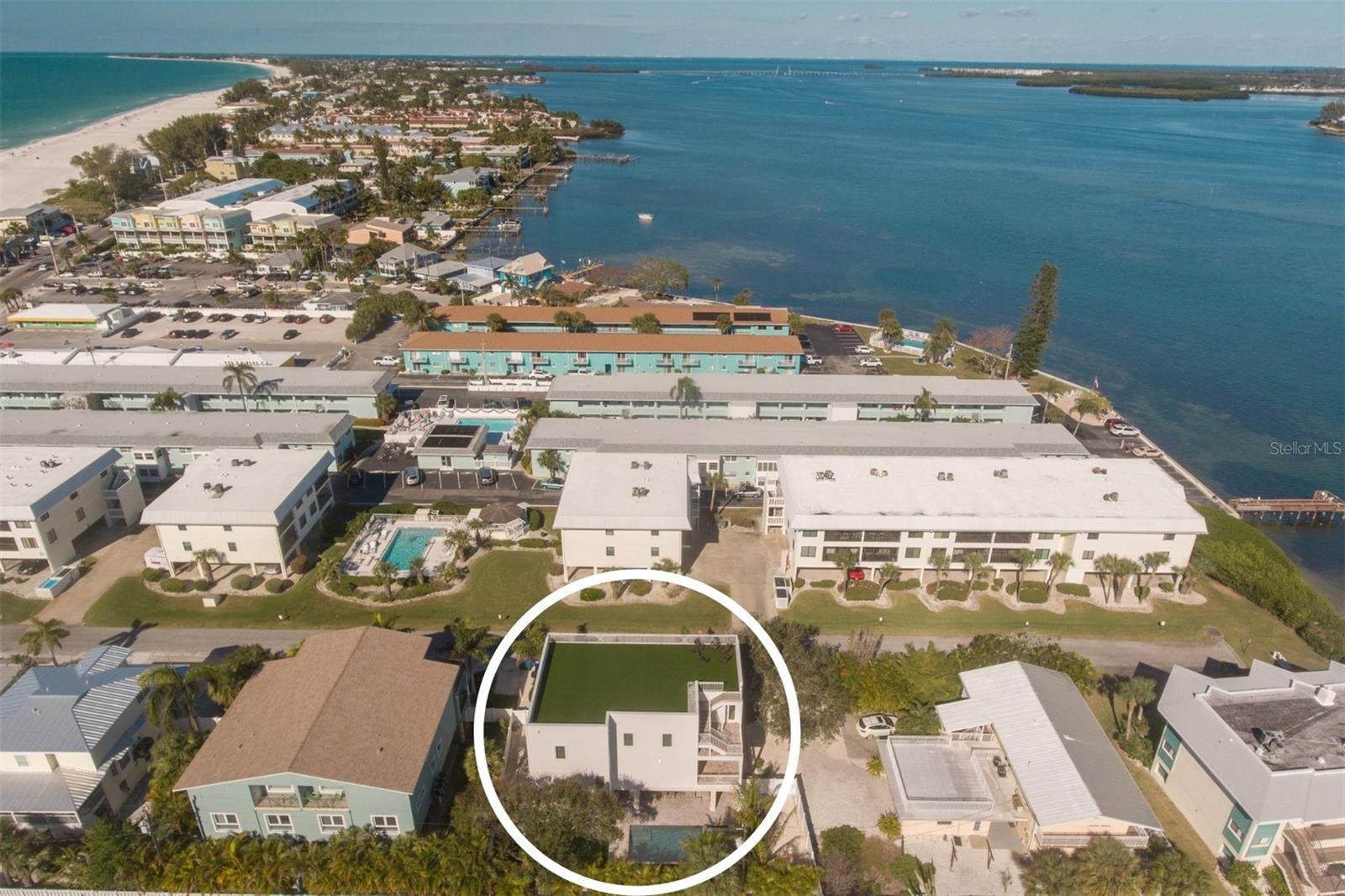 CRYSTAL BEACH - Residential