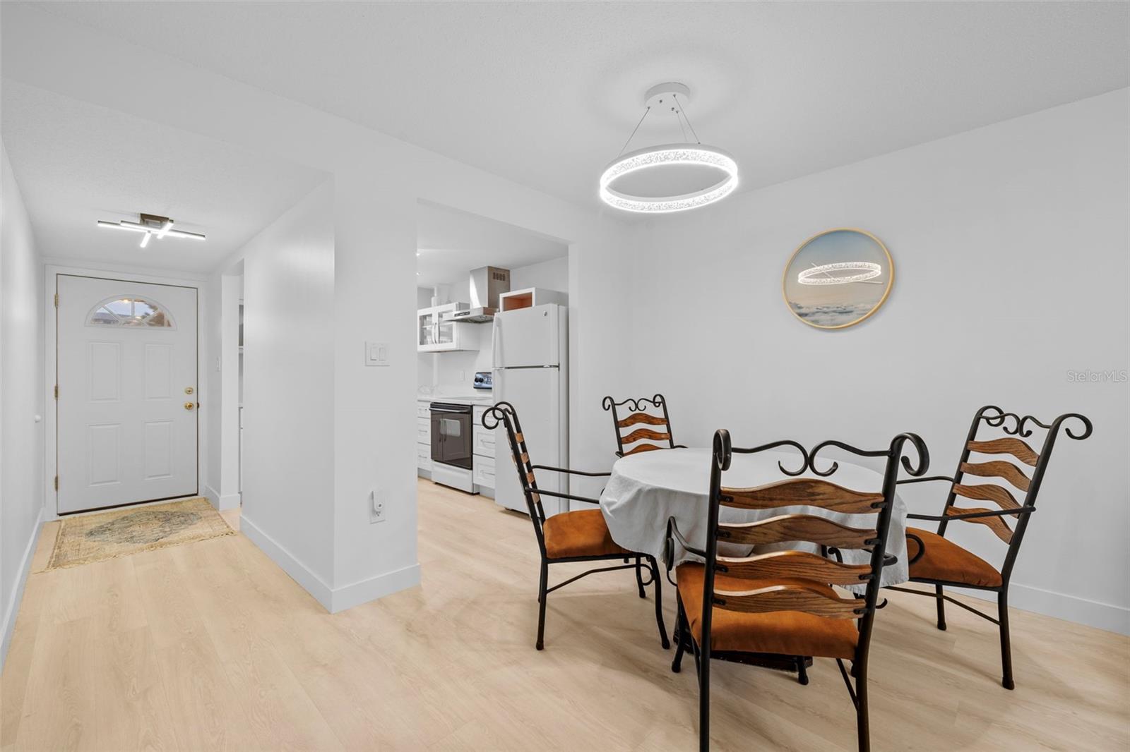 BAYSHORE ON THE LAKE APTS SEC 1 - Residential