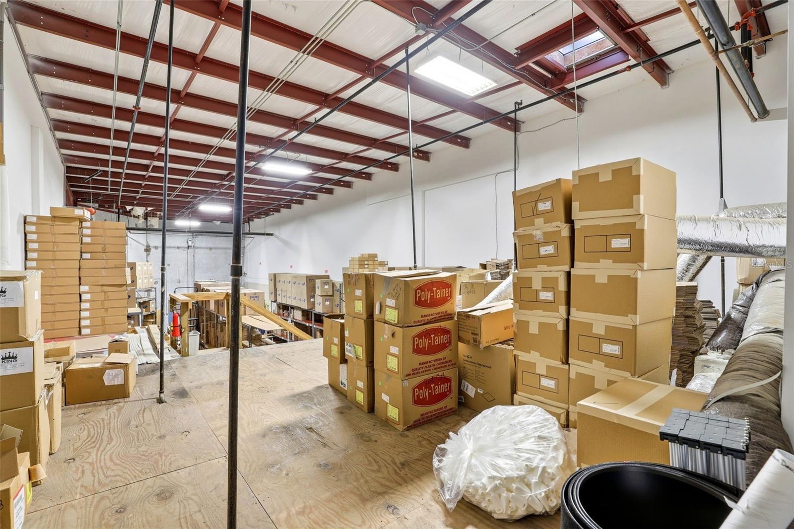 DREWTINA COMMERCE CENTER - Commercial Sale