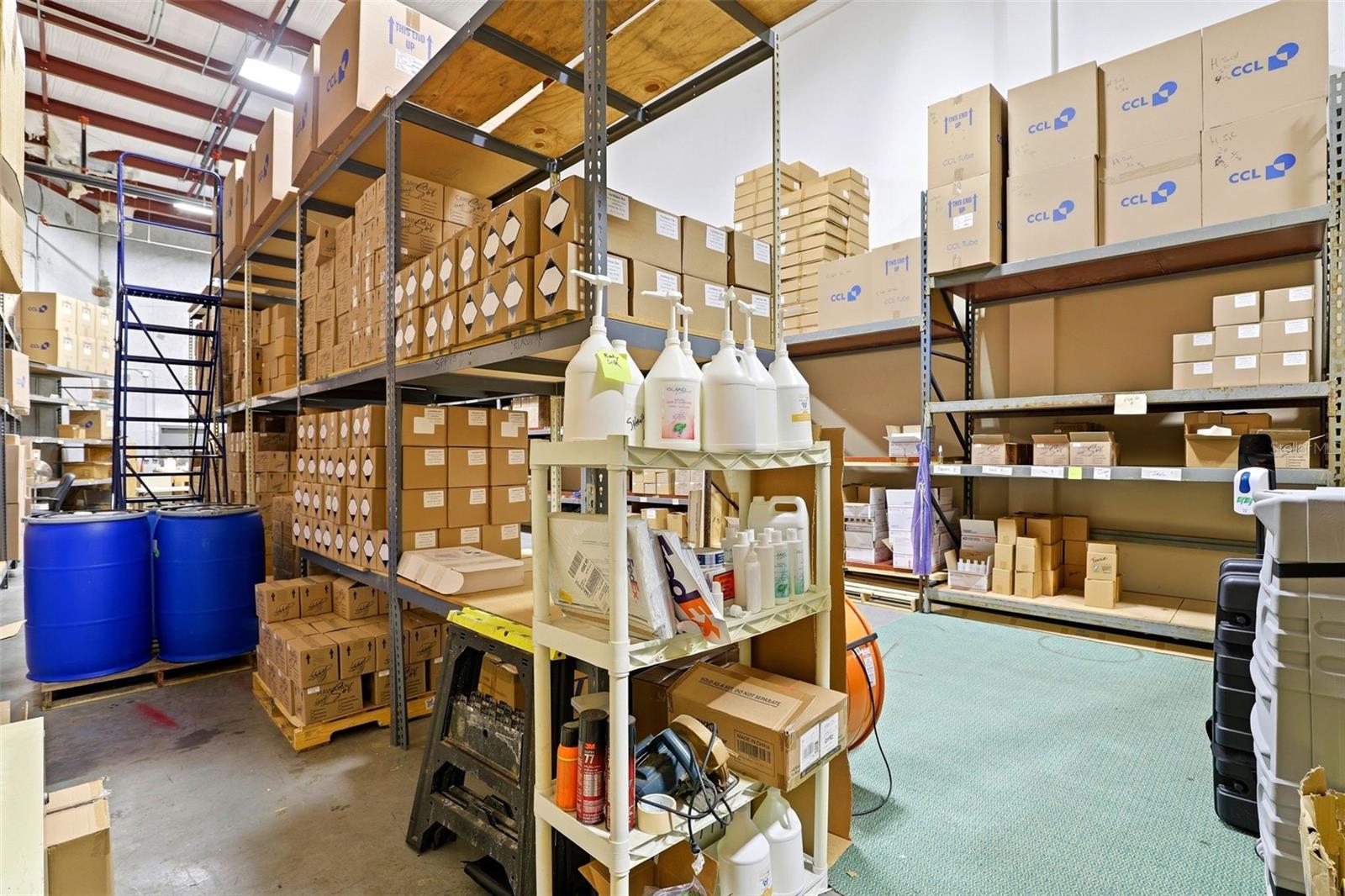 DREWTINA COMMERCE CENTER - Commercial Sale