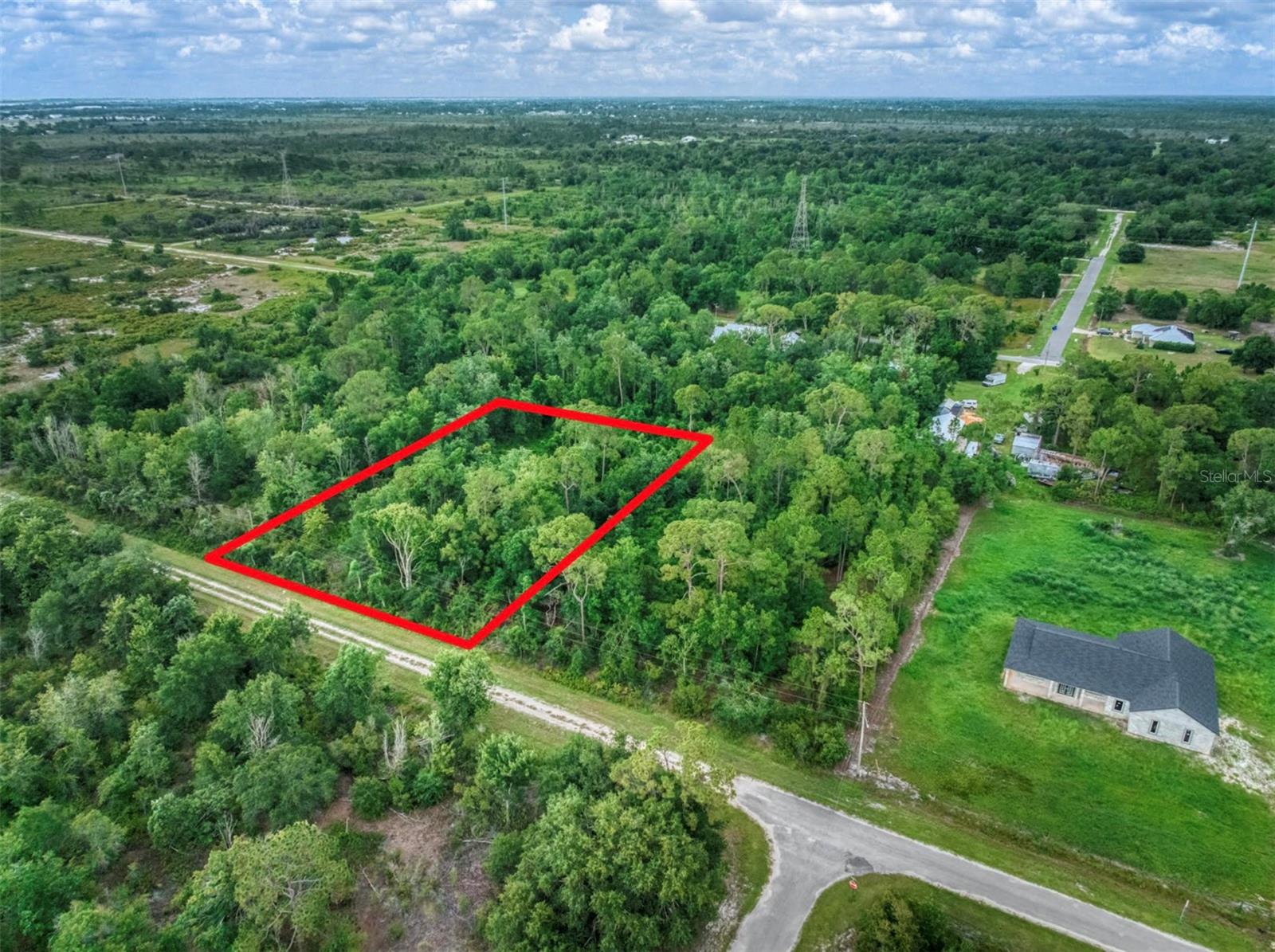1 lot off the PAVED ROAD! 1.15 acres in Avon Park Estates, slightly larger than many other 1 acre lots in the area. Good dry lot, NO flood zone to worry about! This lot is the perfect blend of countryside calm and city convenience. This is a prime lot in an area that is developing quickly with lots of new homes being built. No mobile homes allowed. Priced to sell quickly. Seller has other lots in the same neighborhood available that are not listed publicly.