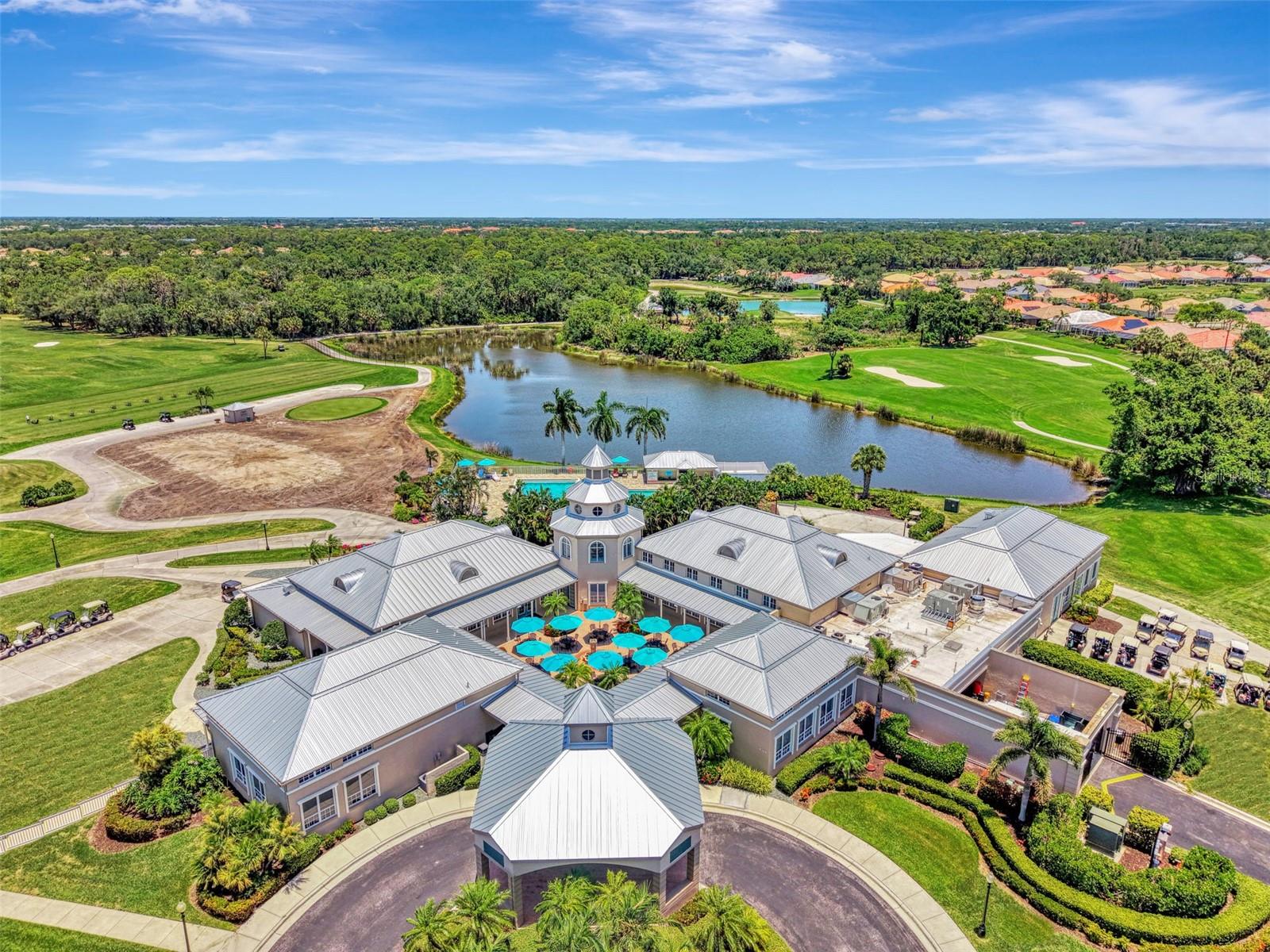 PELICAN POINTE GOLF & COUNTRY CLUB - Residential