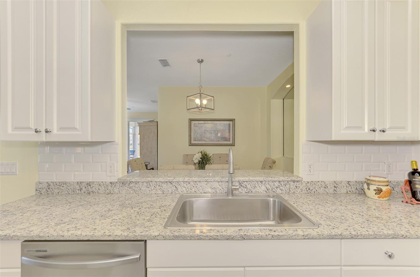 PELICAN POINTE GOLF & COUNTRY CLUB - Residential