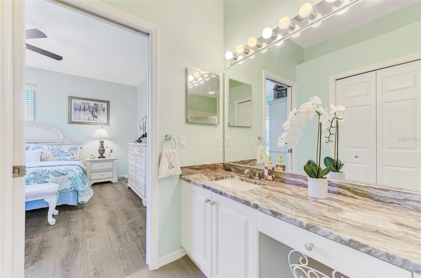 PELICAN POINTE GOLF & COUNTRY CLUB - Residential