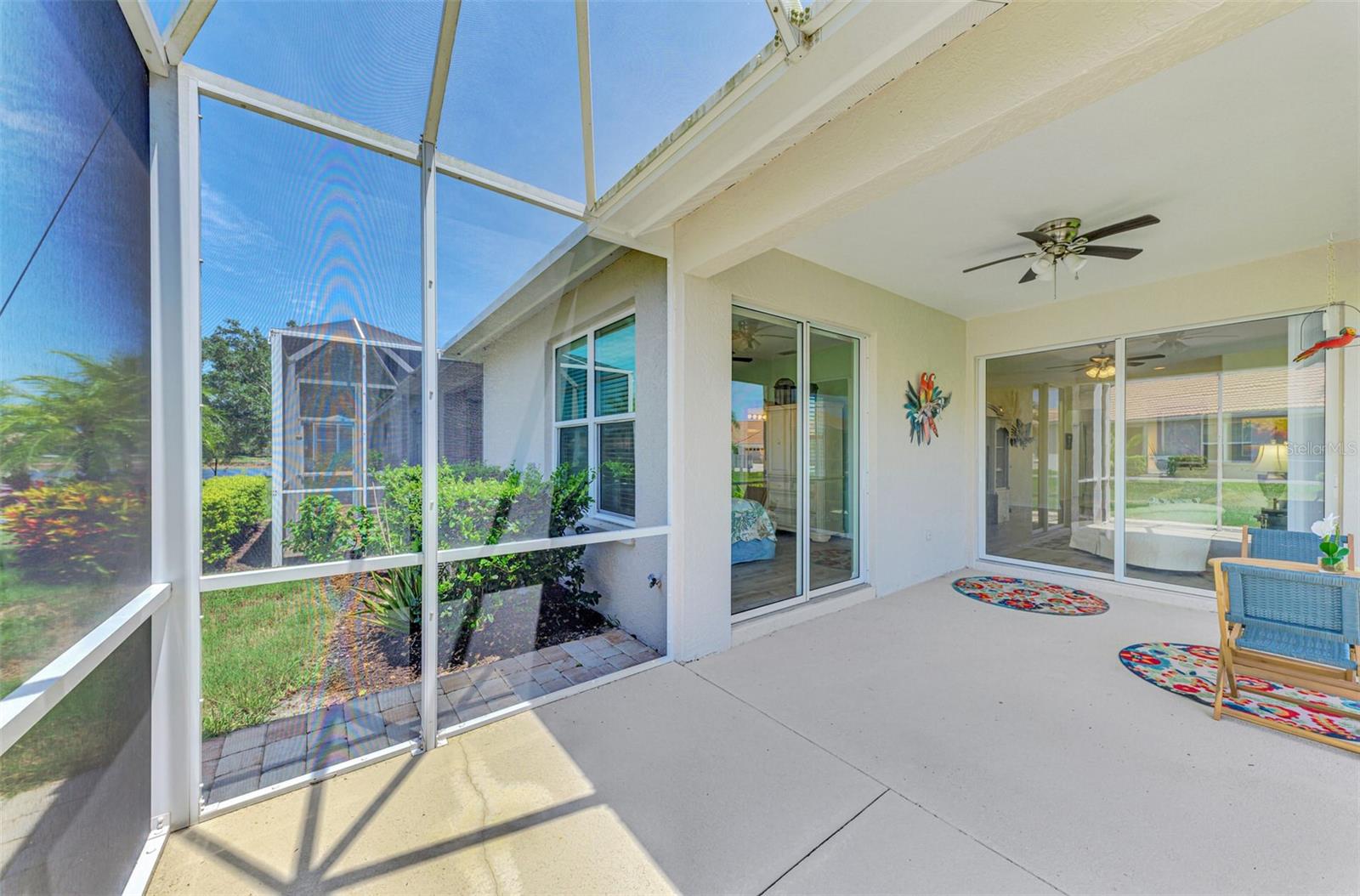 PELICAN POINTE GOLF & COUNTRY CLUB - Residential