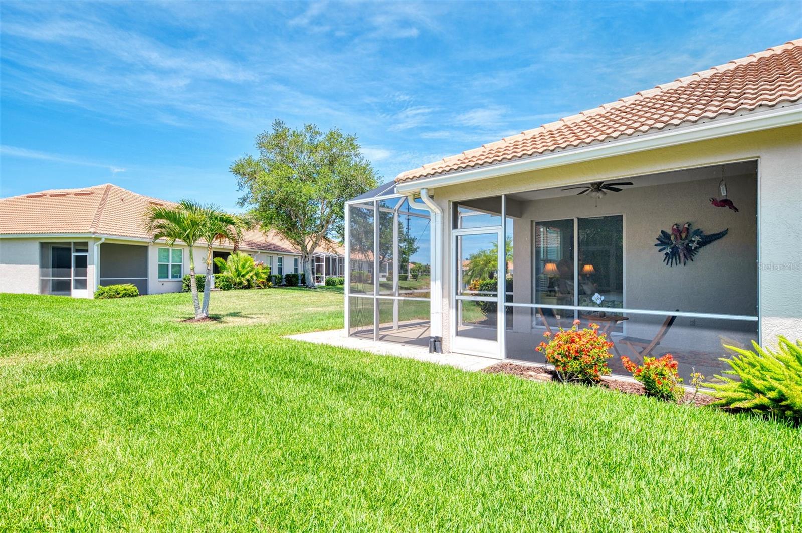 PELICAN POINTE GOLF & COUNTRY CLUB - Residential