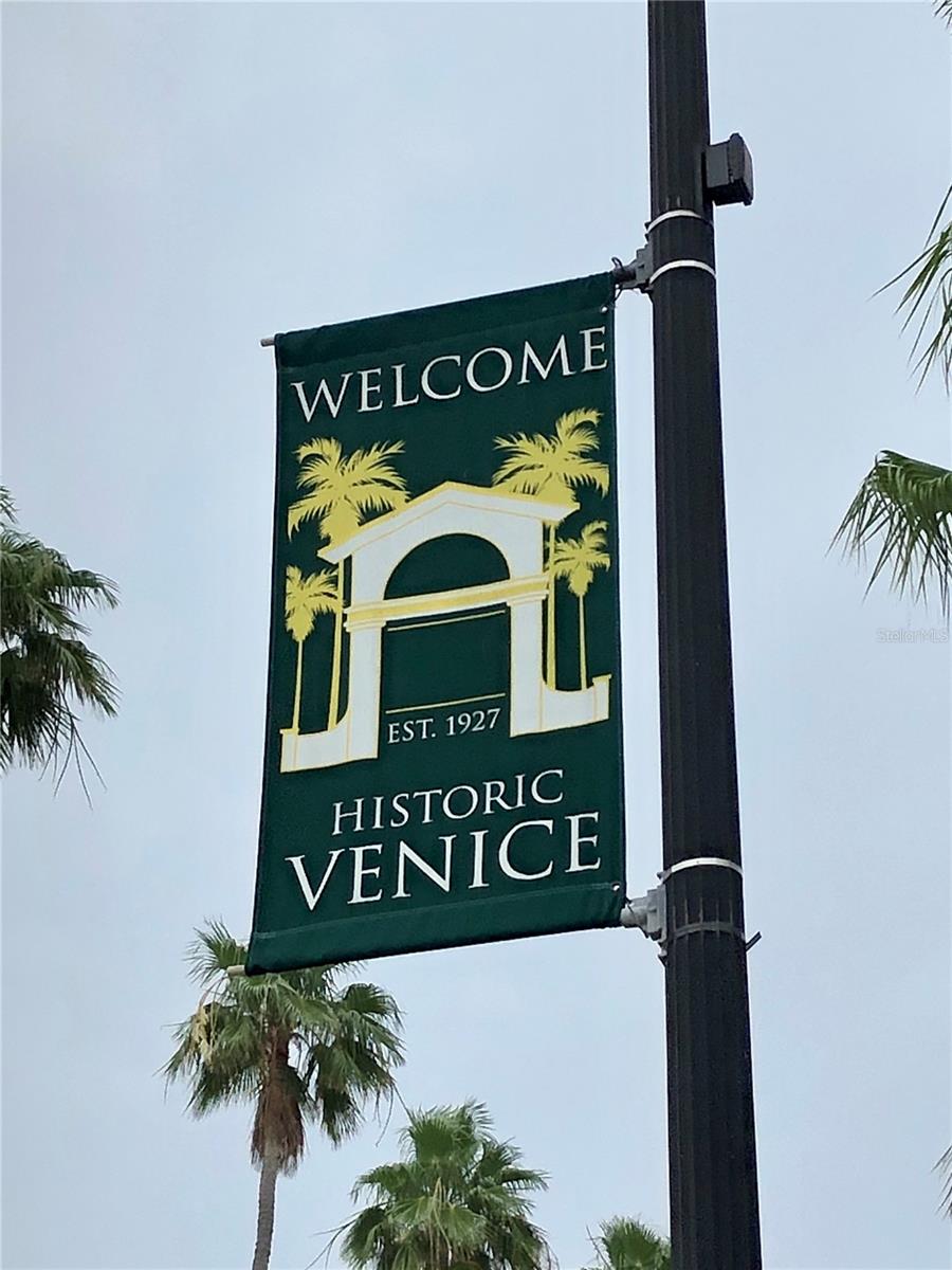 PELICAN POINTE GOLF & COUNTRY CLUB - Residential