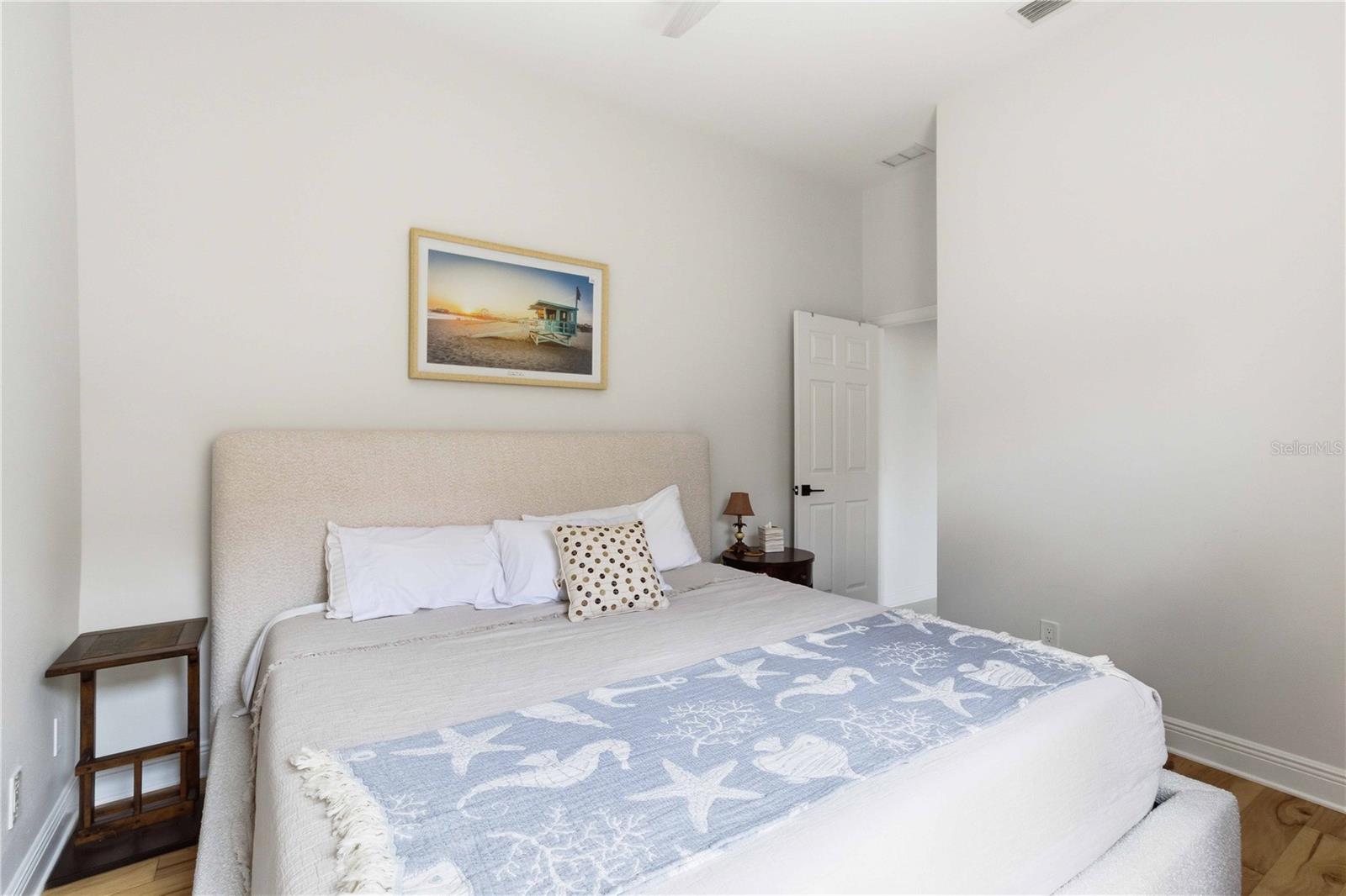RESIDENCES AT UNIVERSITY GROVES - Residential