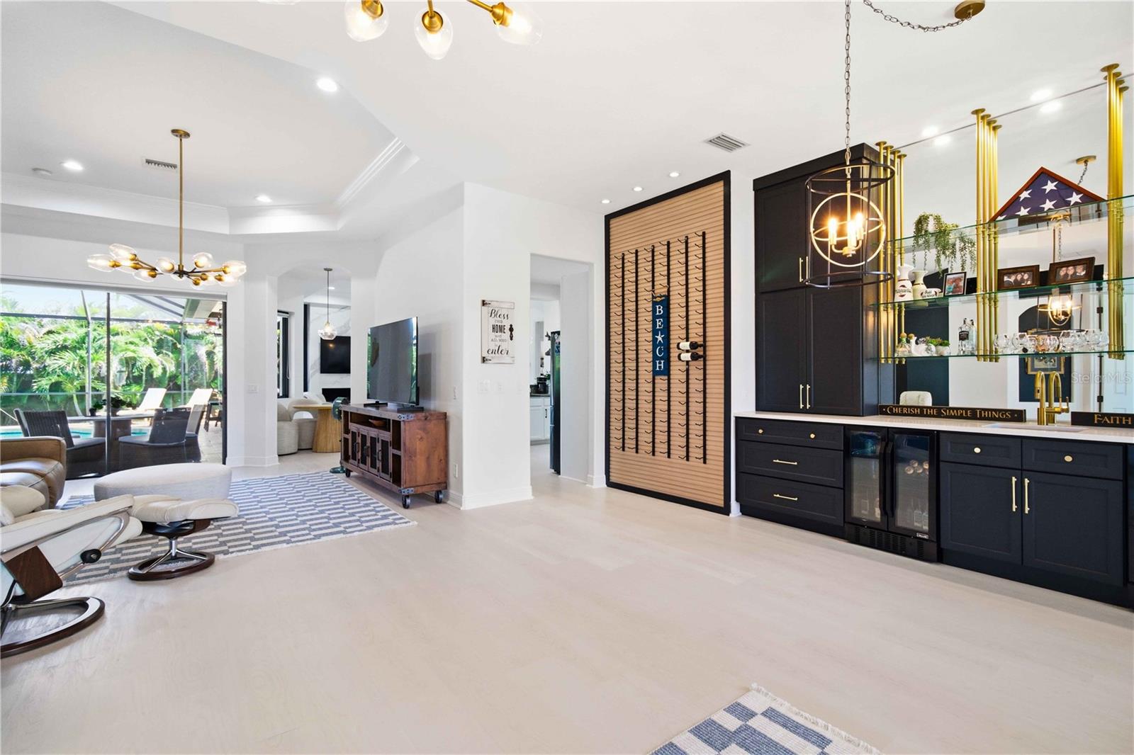 RESIDENCES AT UNIVERSITY GROVES - Residential