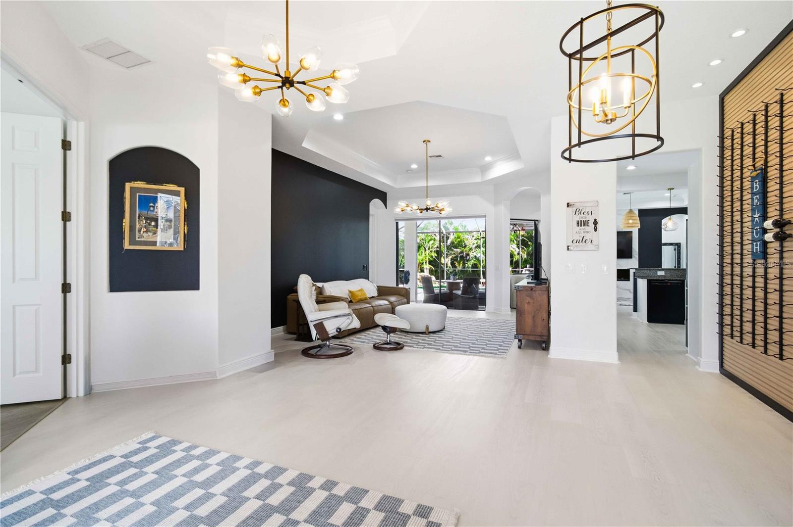 RESIDENCES AT UNIVERSITY GROVES - Residential