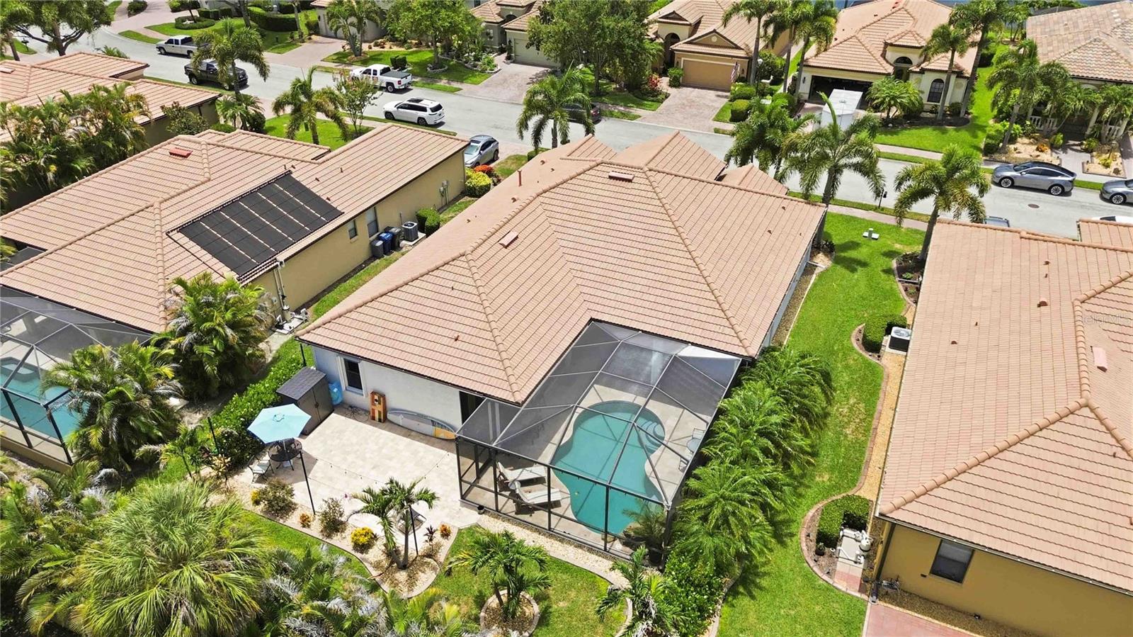 RESIDENCES AT UNIVERSITY GROVES - Residential