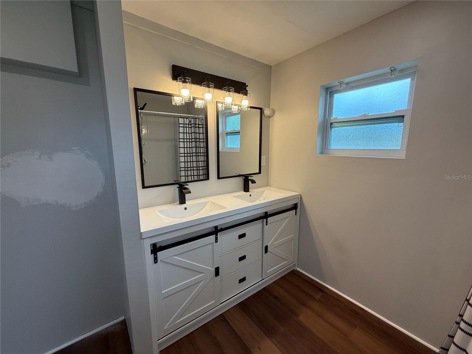 BEAU VUE ESTATES - Residential Lease