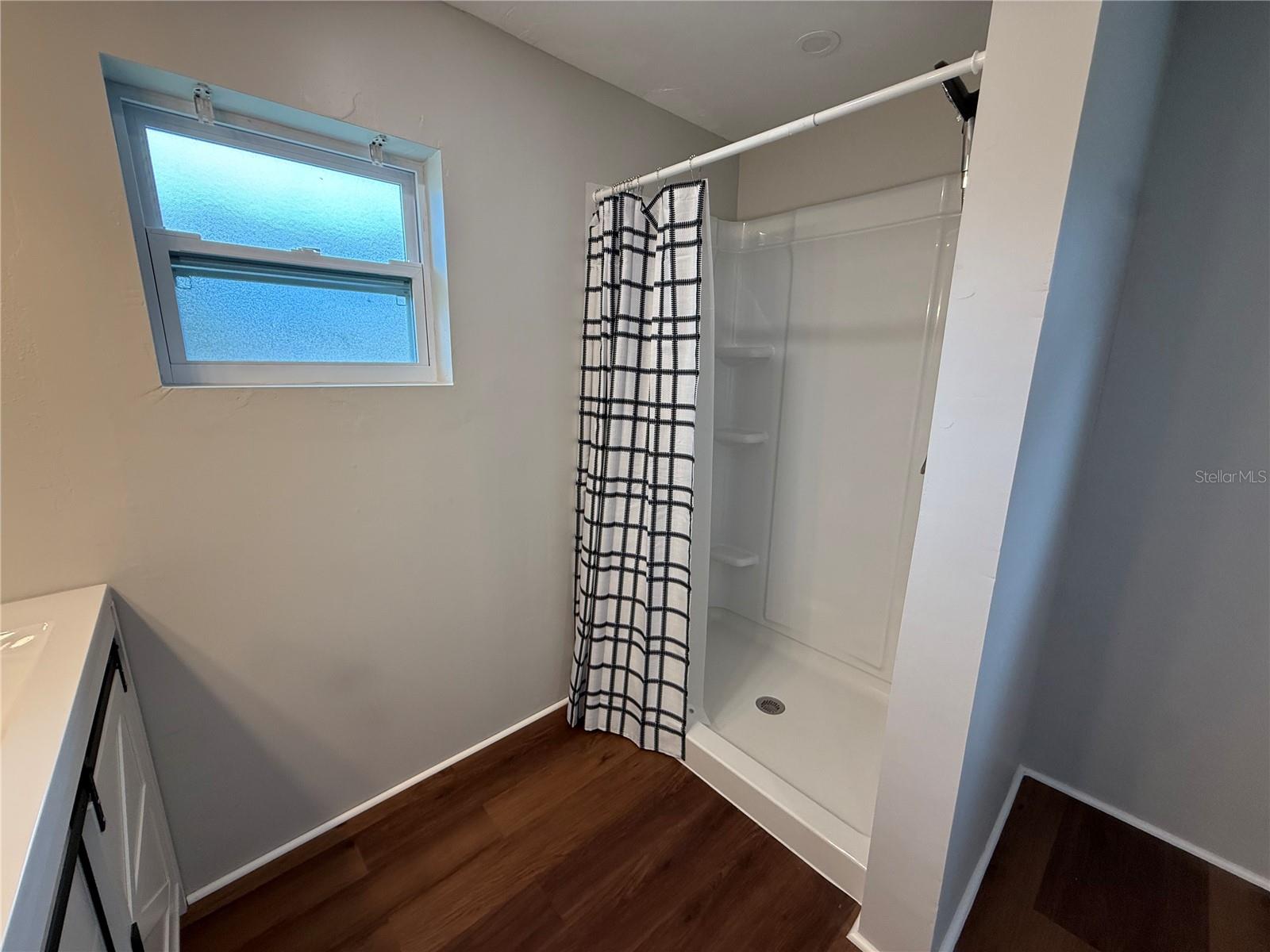 BEAU VUE ESTATES - Residential Lease