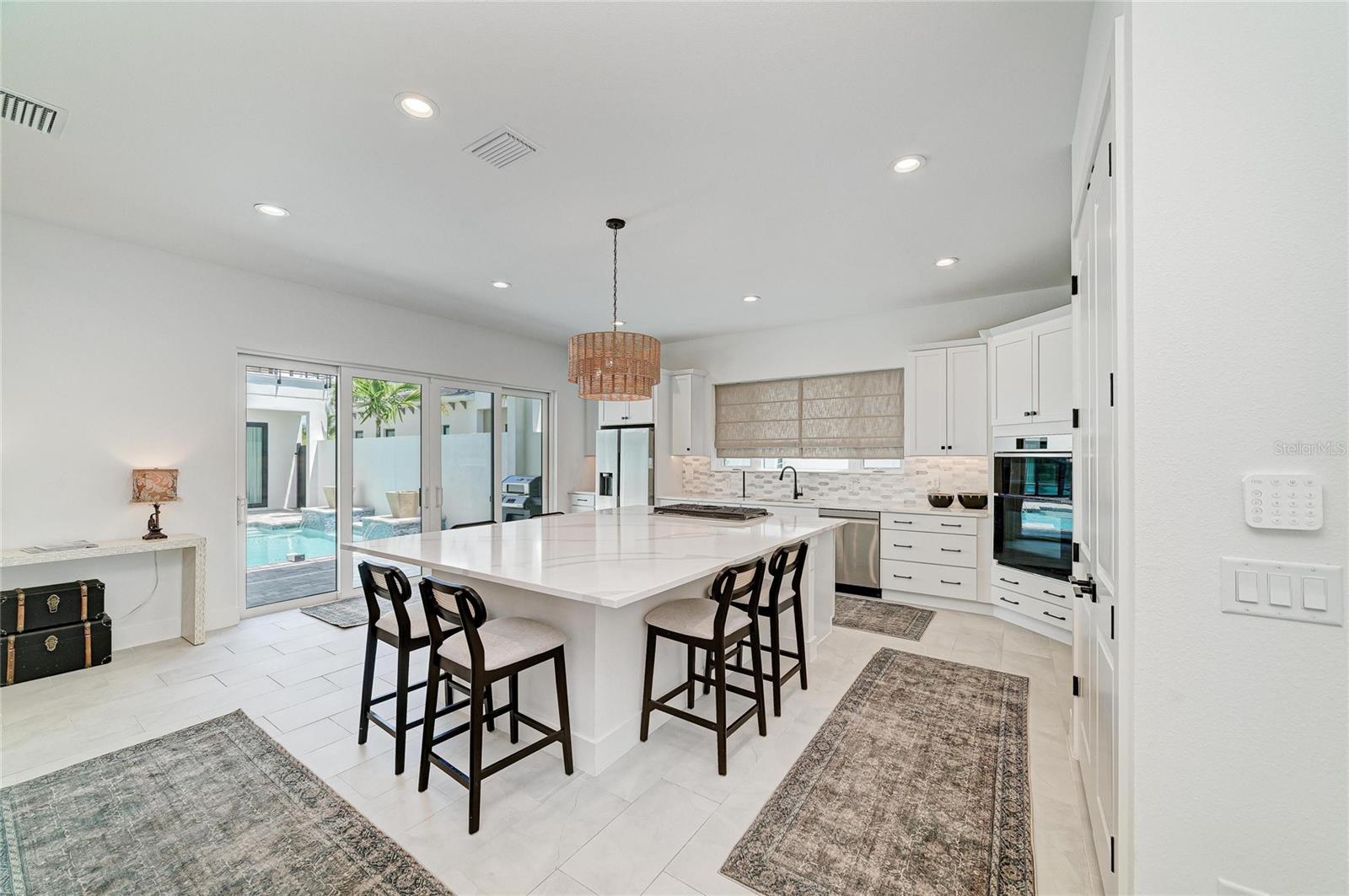 AQUA LAGOON - Residential