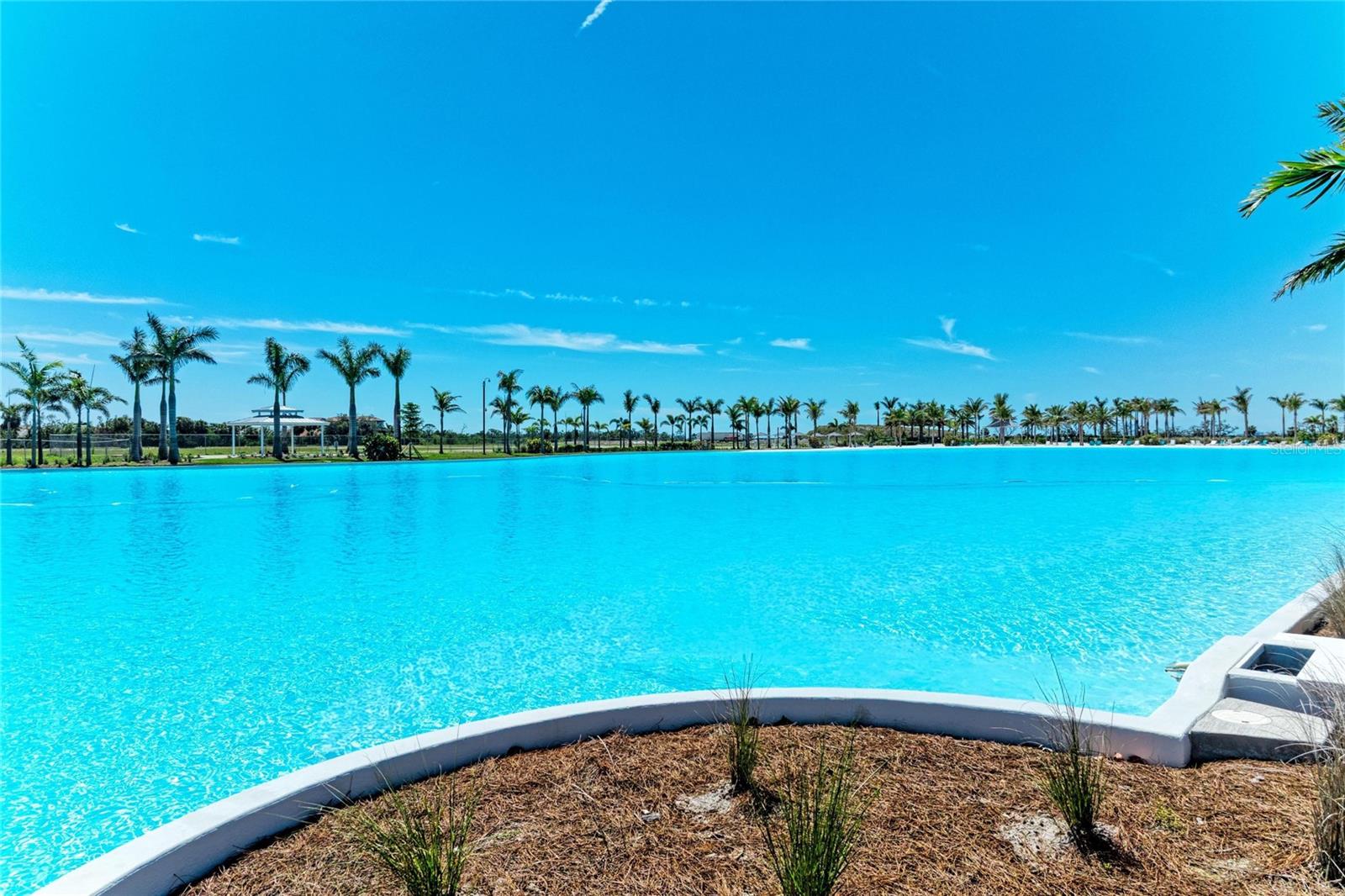 AQUA LAGOON - Residential