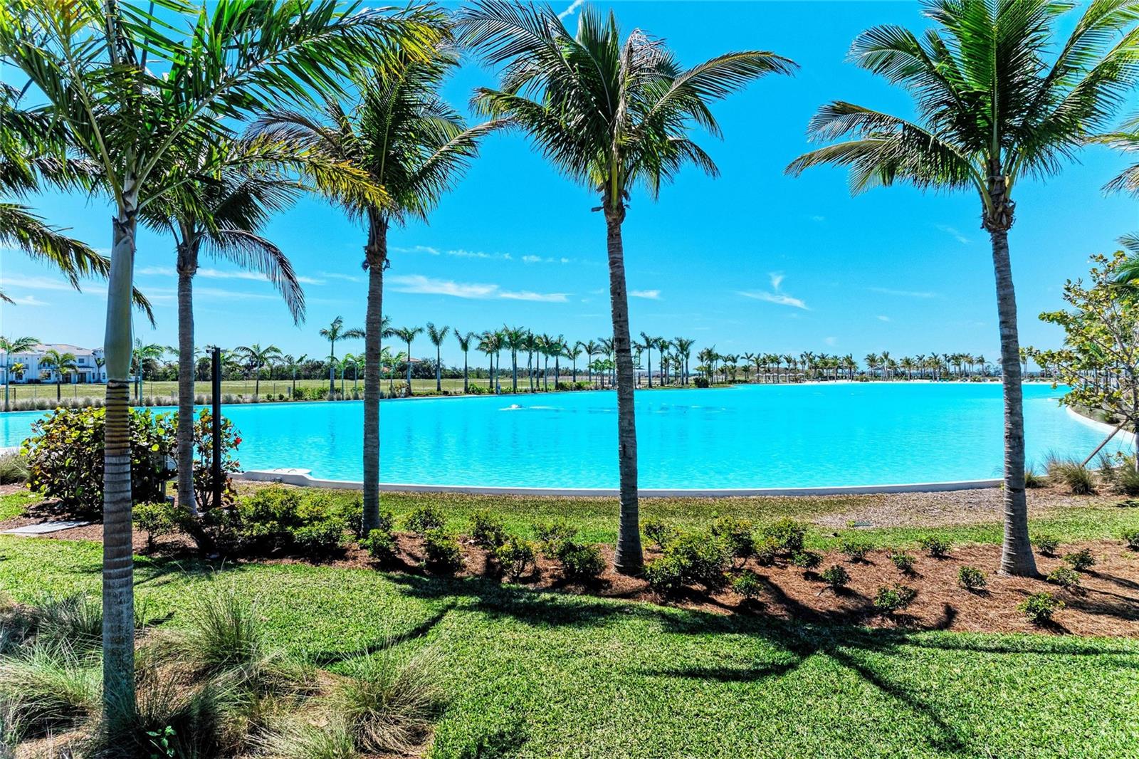 AQUA LAGOON - Residential