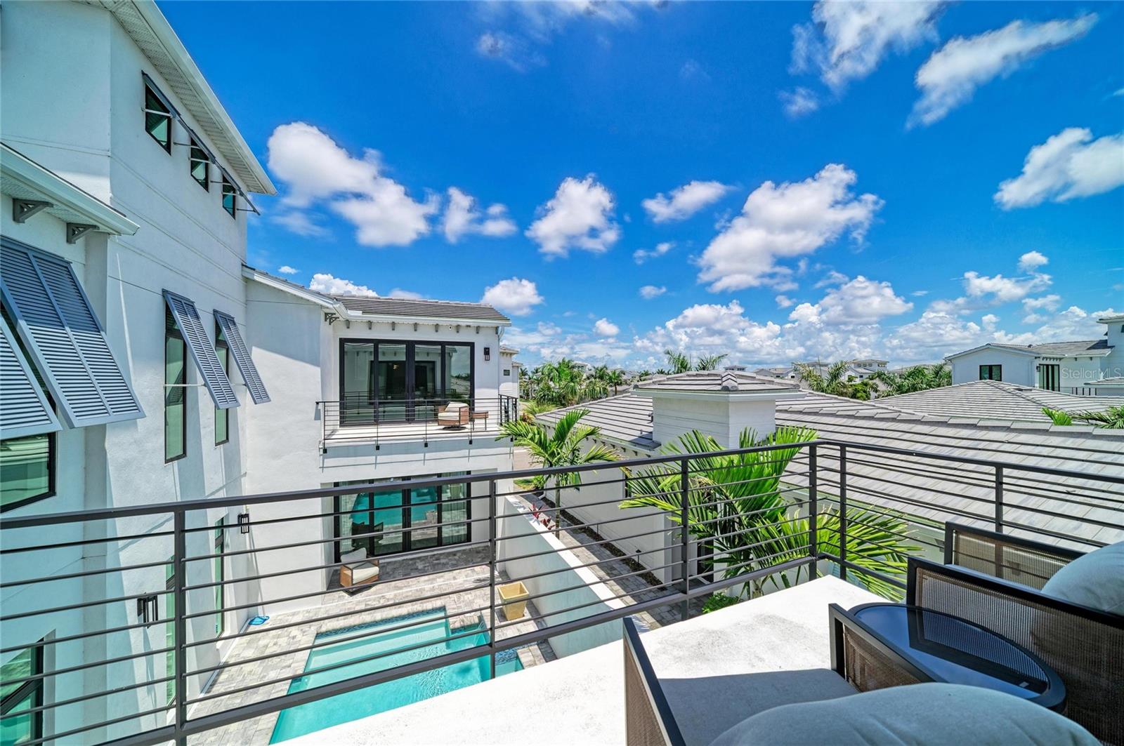 AQUA LAGOON - Residential