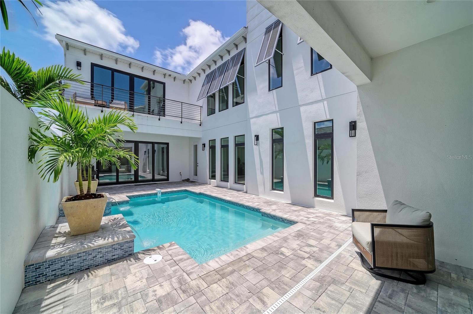AQUA LAGOON - Residential