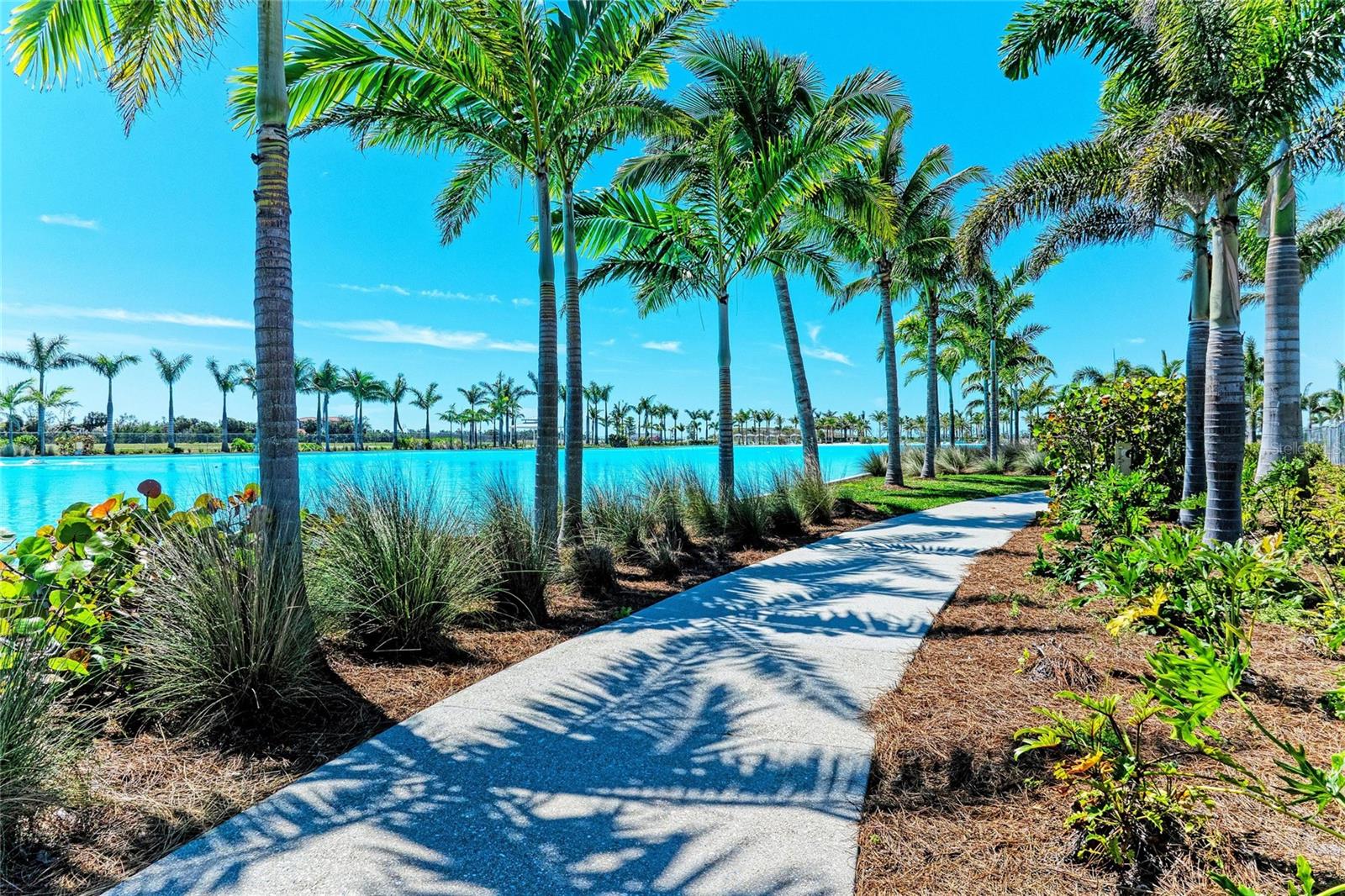 AQUA LAGOON - Residential