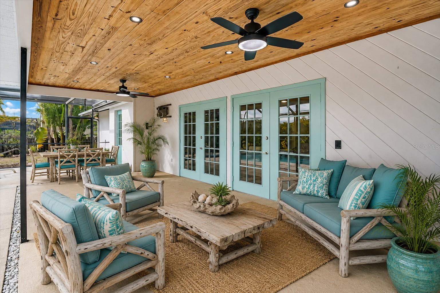 COUNTRY PLACE - Residential