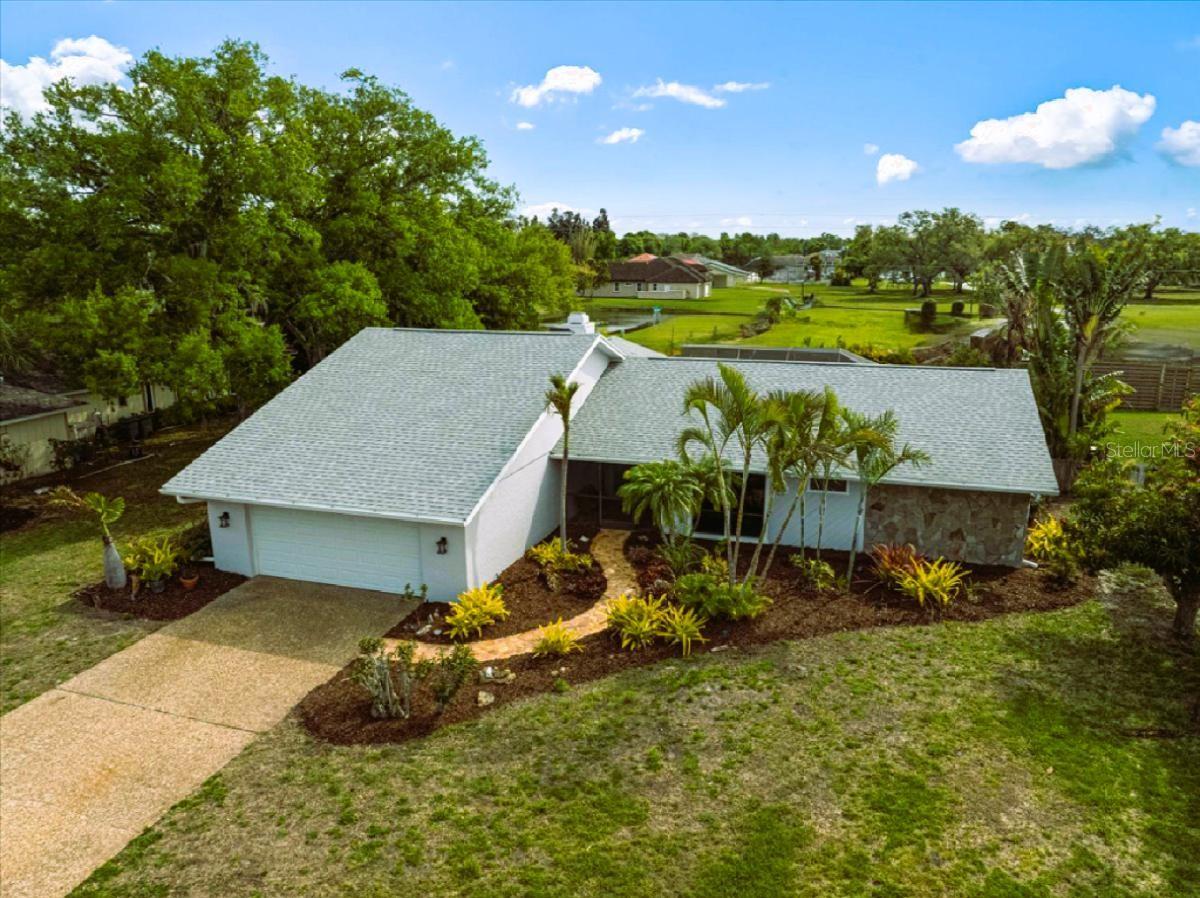 COUNTRY PLACE - Residential