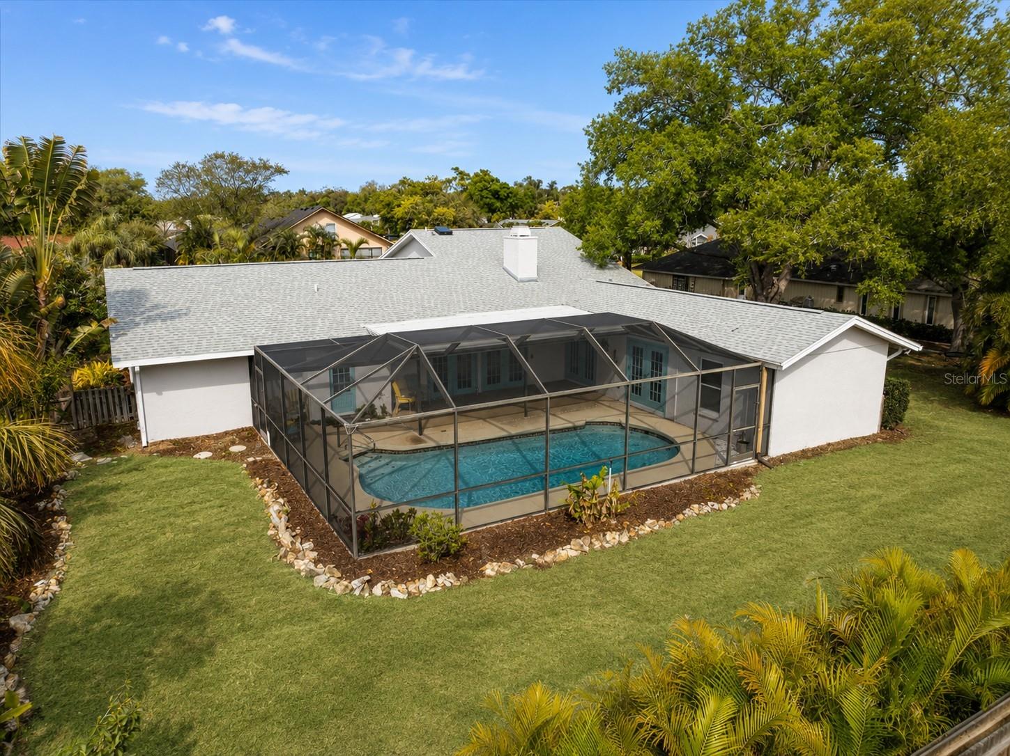 COUNTRY PLACE - Residential